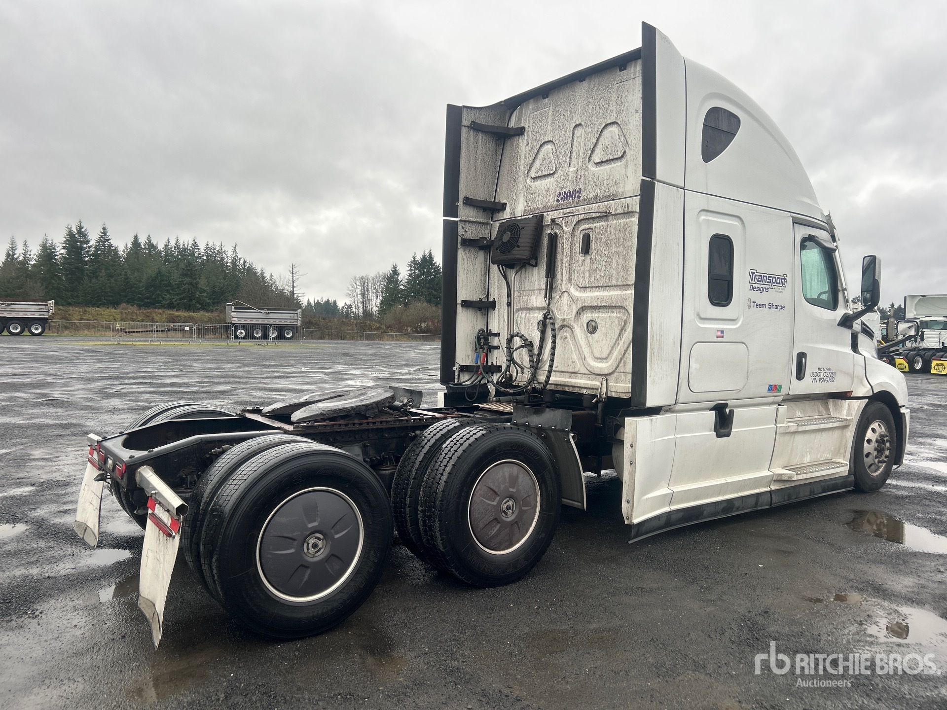 General Appearance with Picture, Right Rear Corner