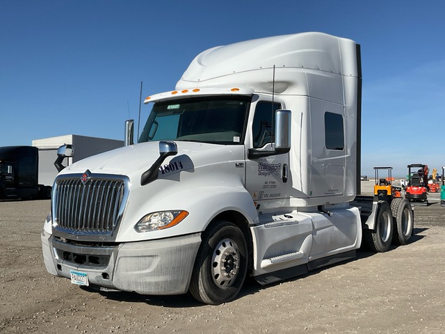 2018 International LT625 6x4 T/A Sleeper Truck Tractor