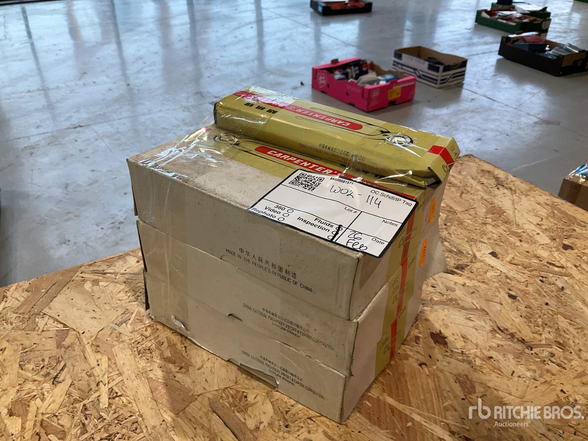 General Appearance with Foto, angolo anteriore sinistro