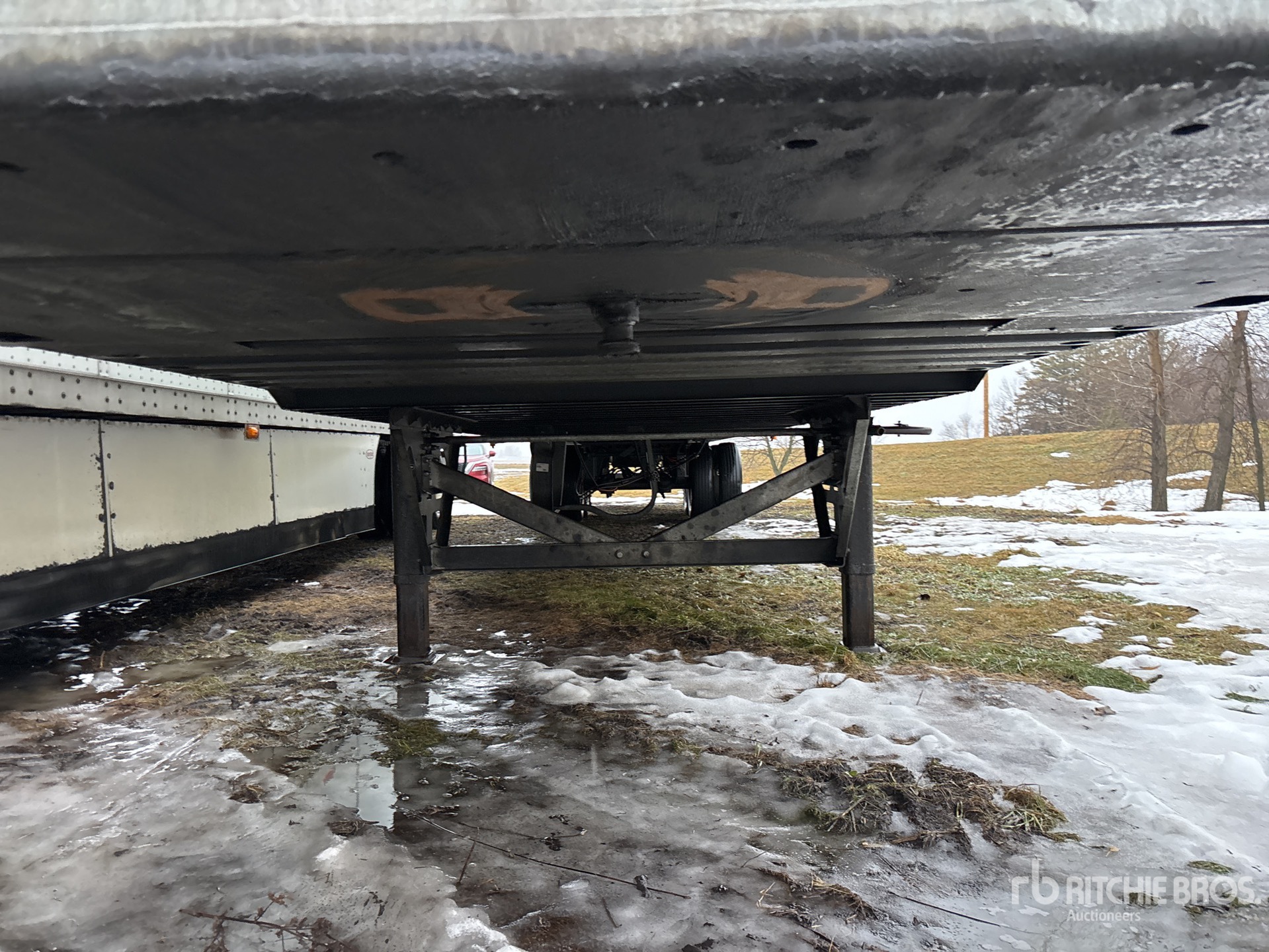2024 Vanguard 53 ft x 102 in T/A