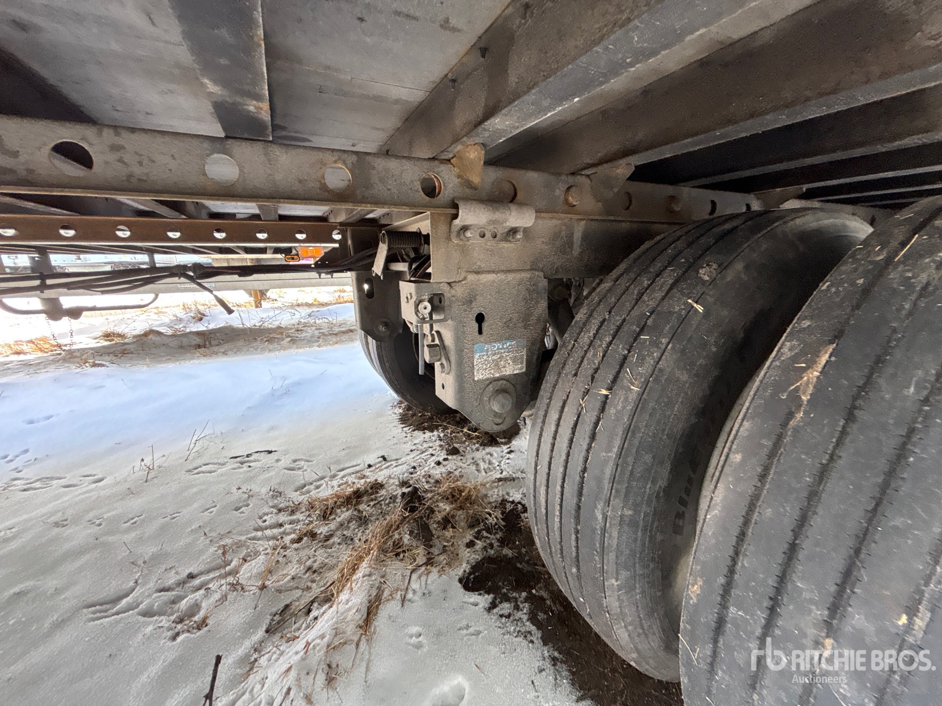 2024 Vanguard 53 ft x 102 in T/A