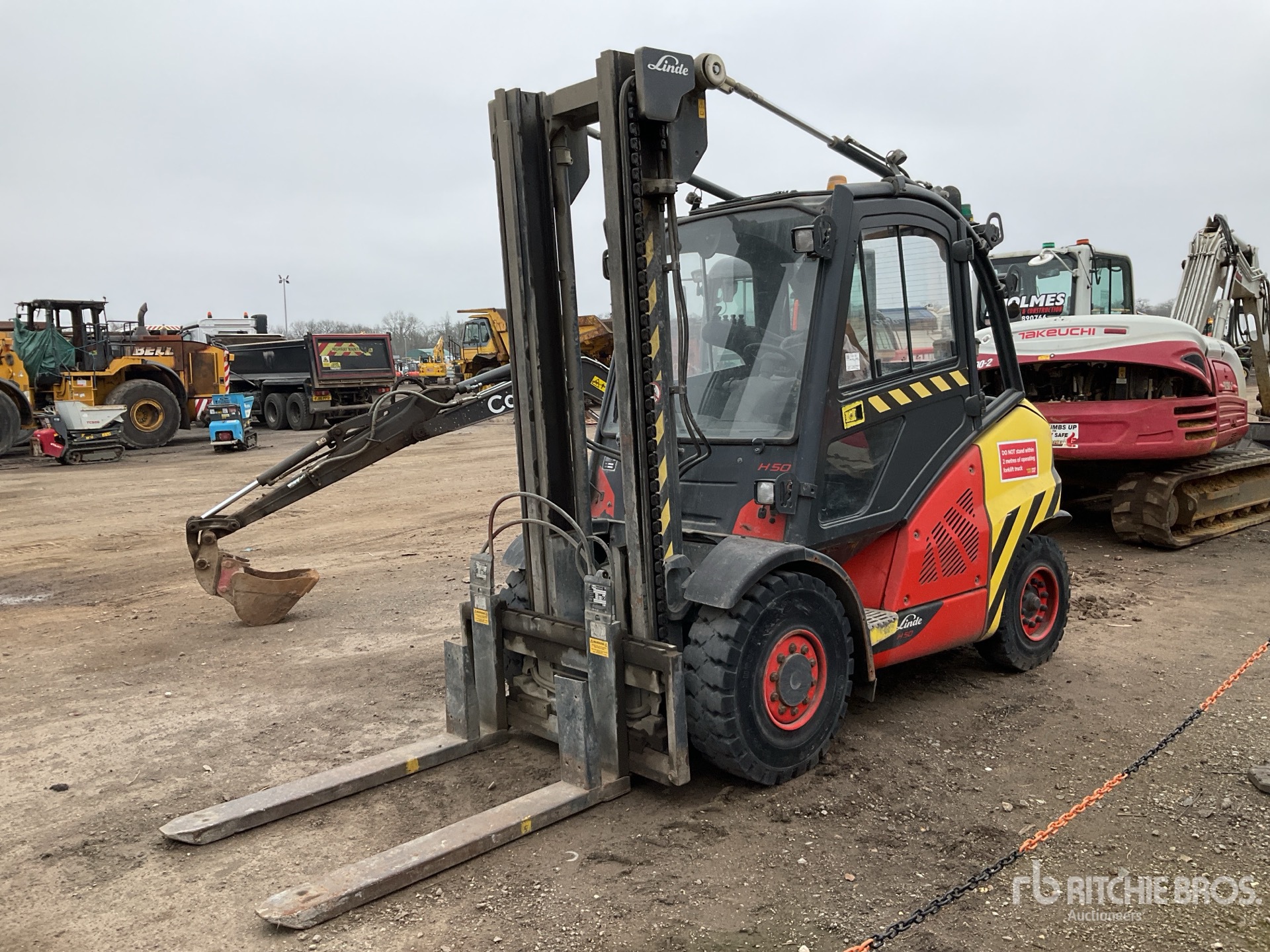 General Appearance with Bild, Ecke vorne links