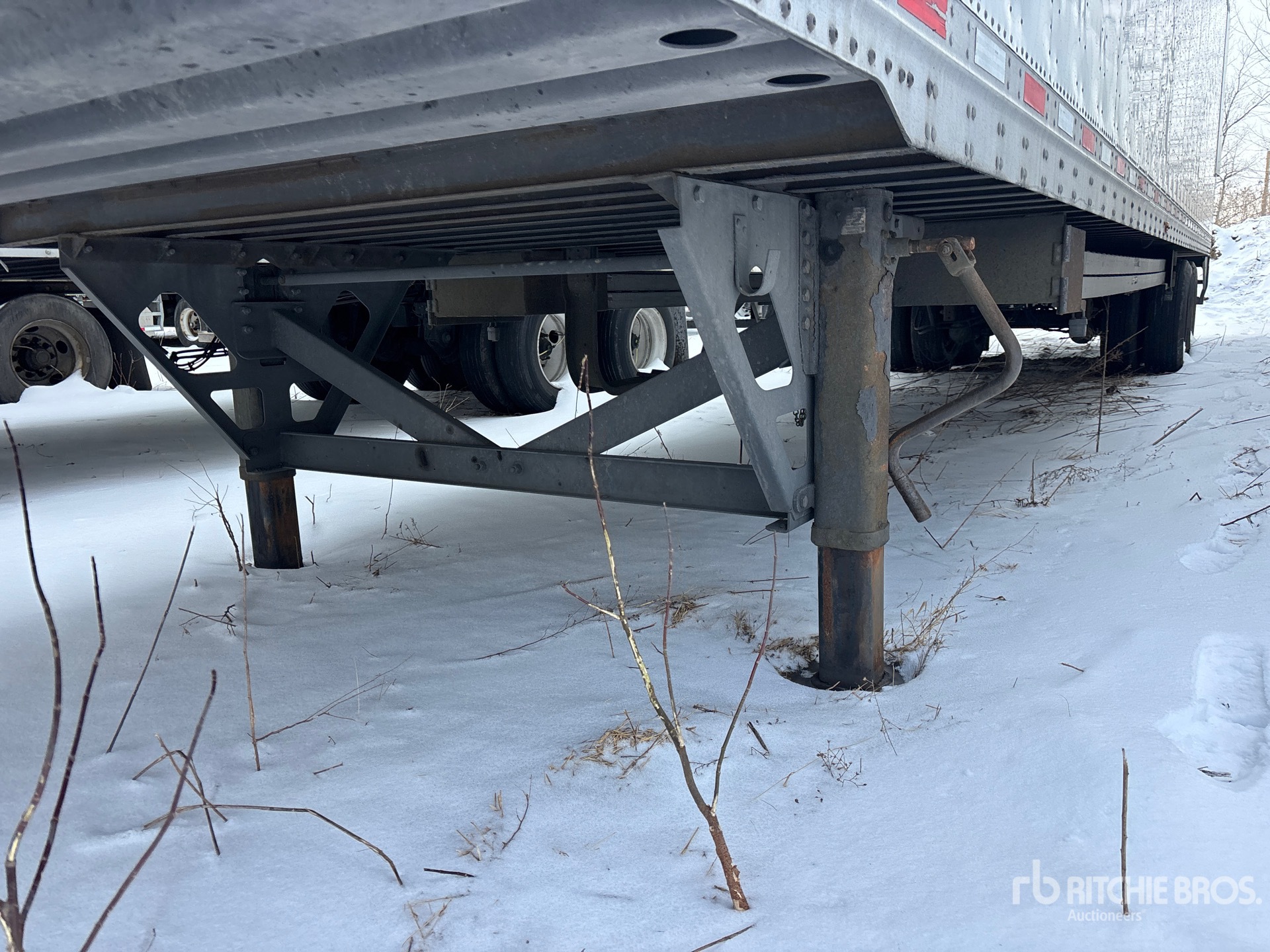 2019 Vanguard 53 ft x 102 in T/A