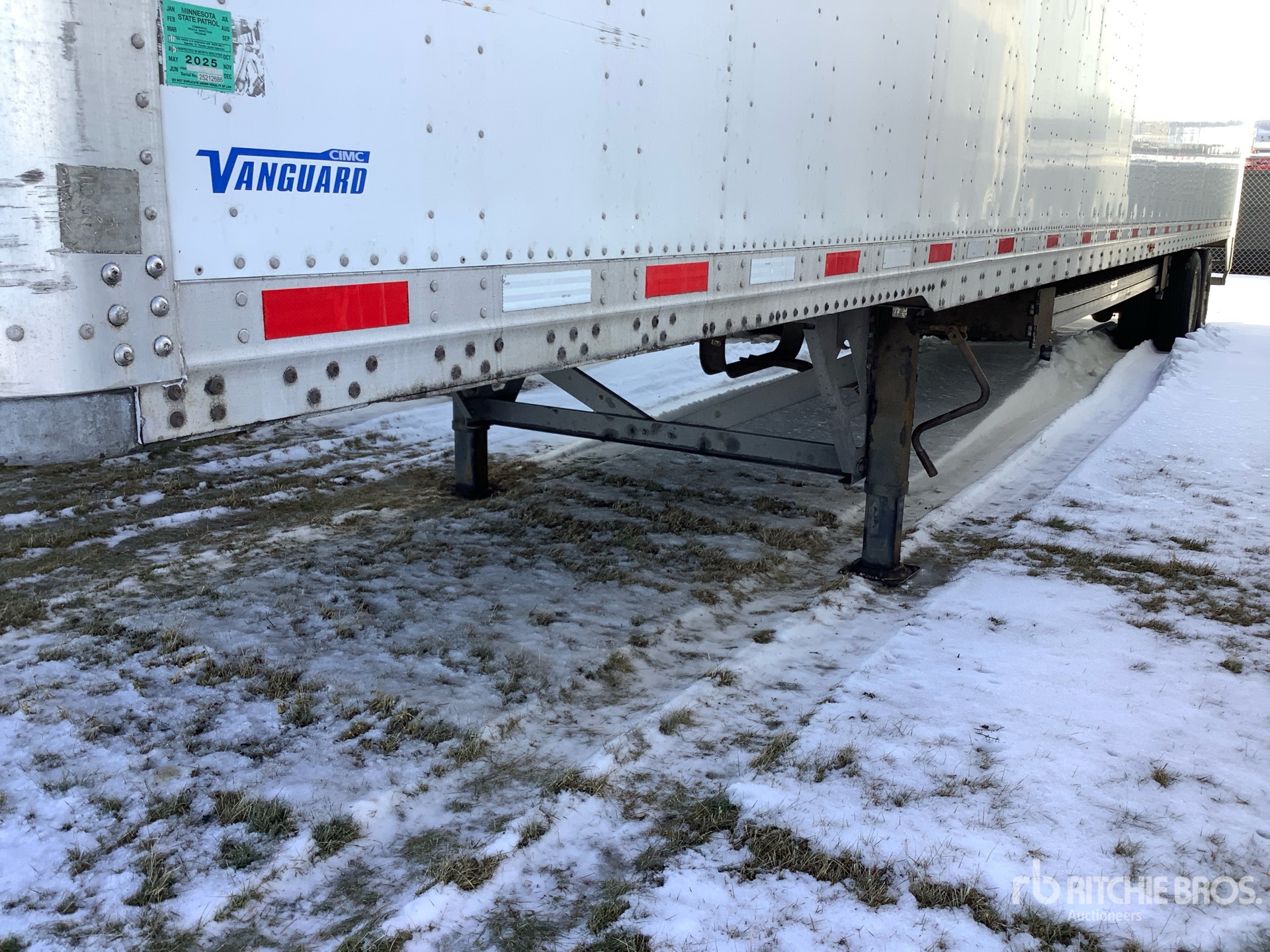 2019 Vanguard 53 ft x 102 in T/A