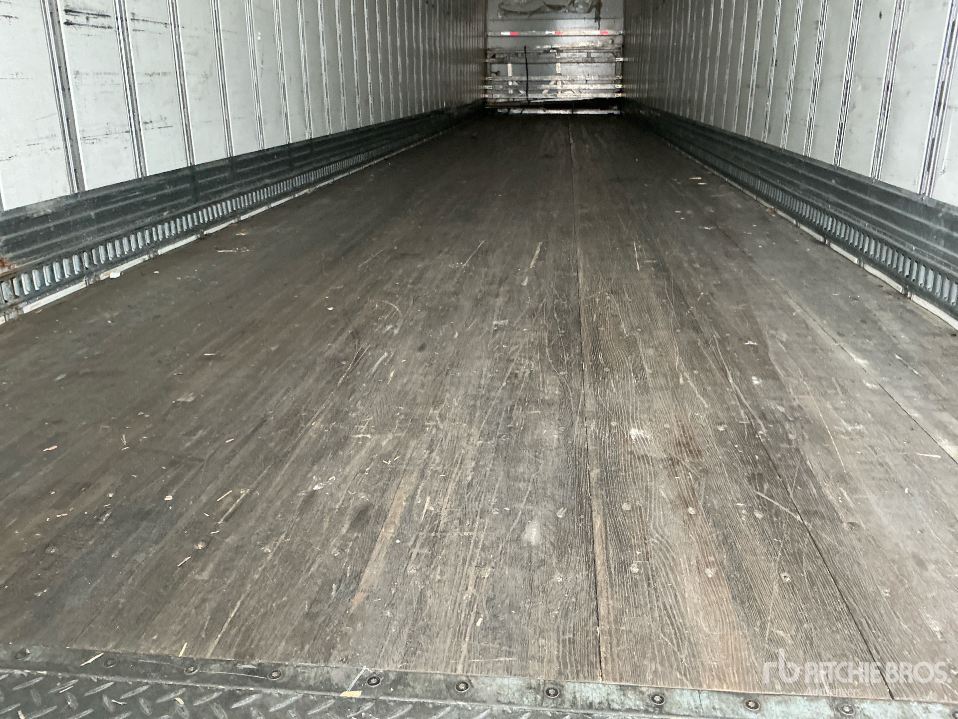 2019 Vanguard 53 ft x 102 in T/A