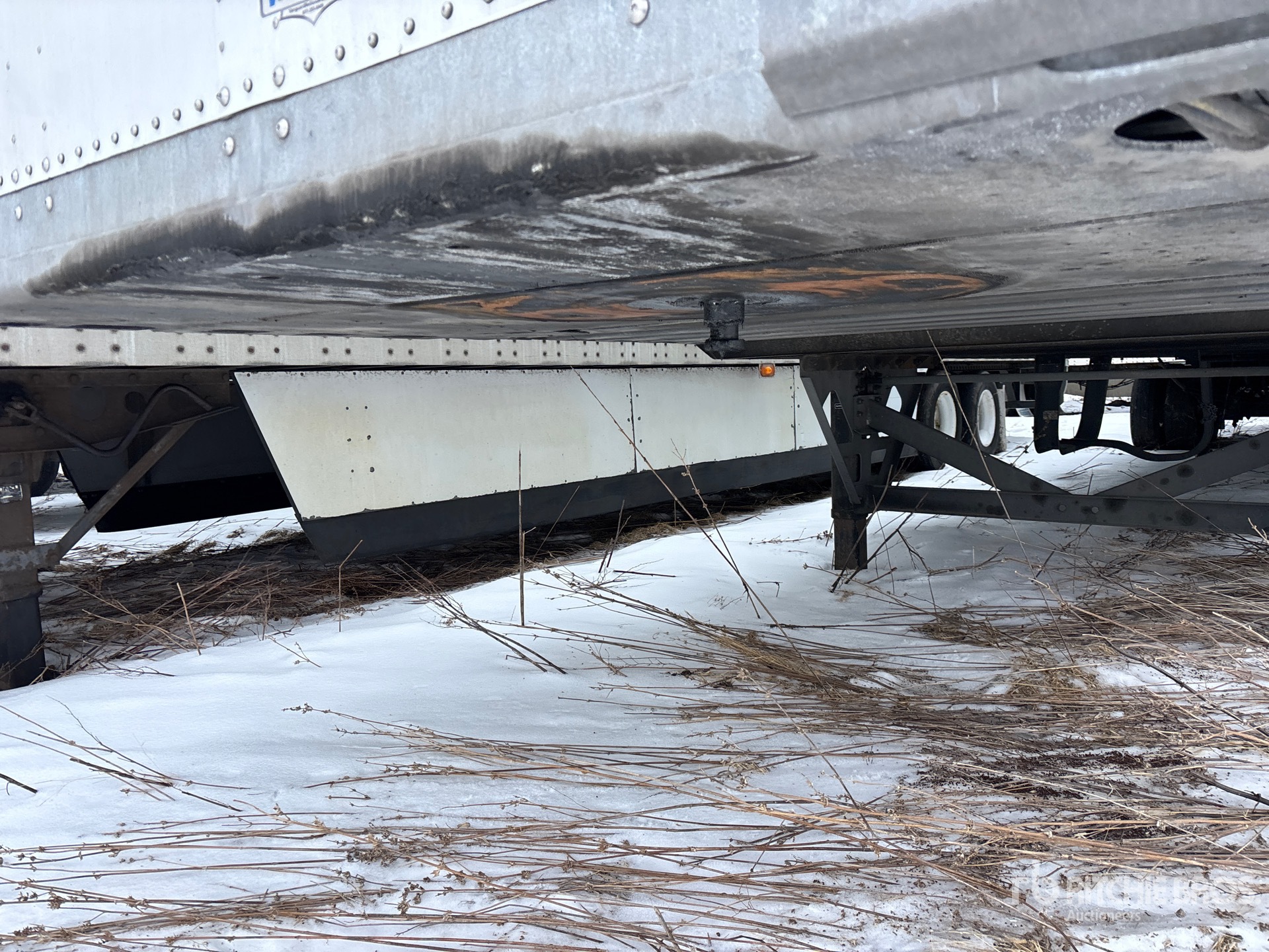 2024 Vanguard 53 ft x 102 in T/A