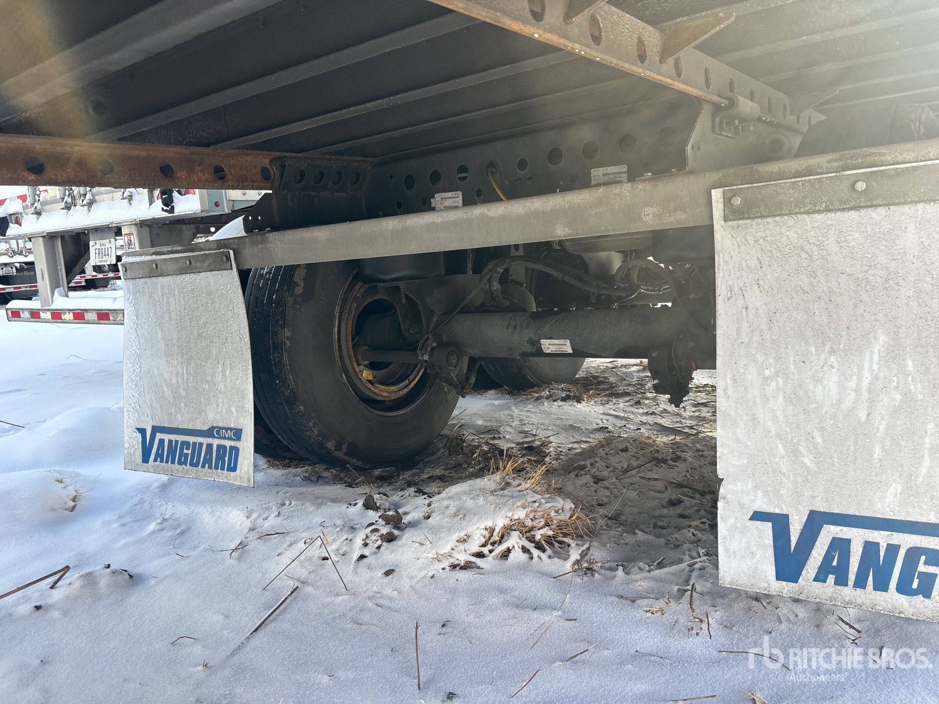 2024 Vanguard 53 ft x 102 in T/A