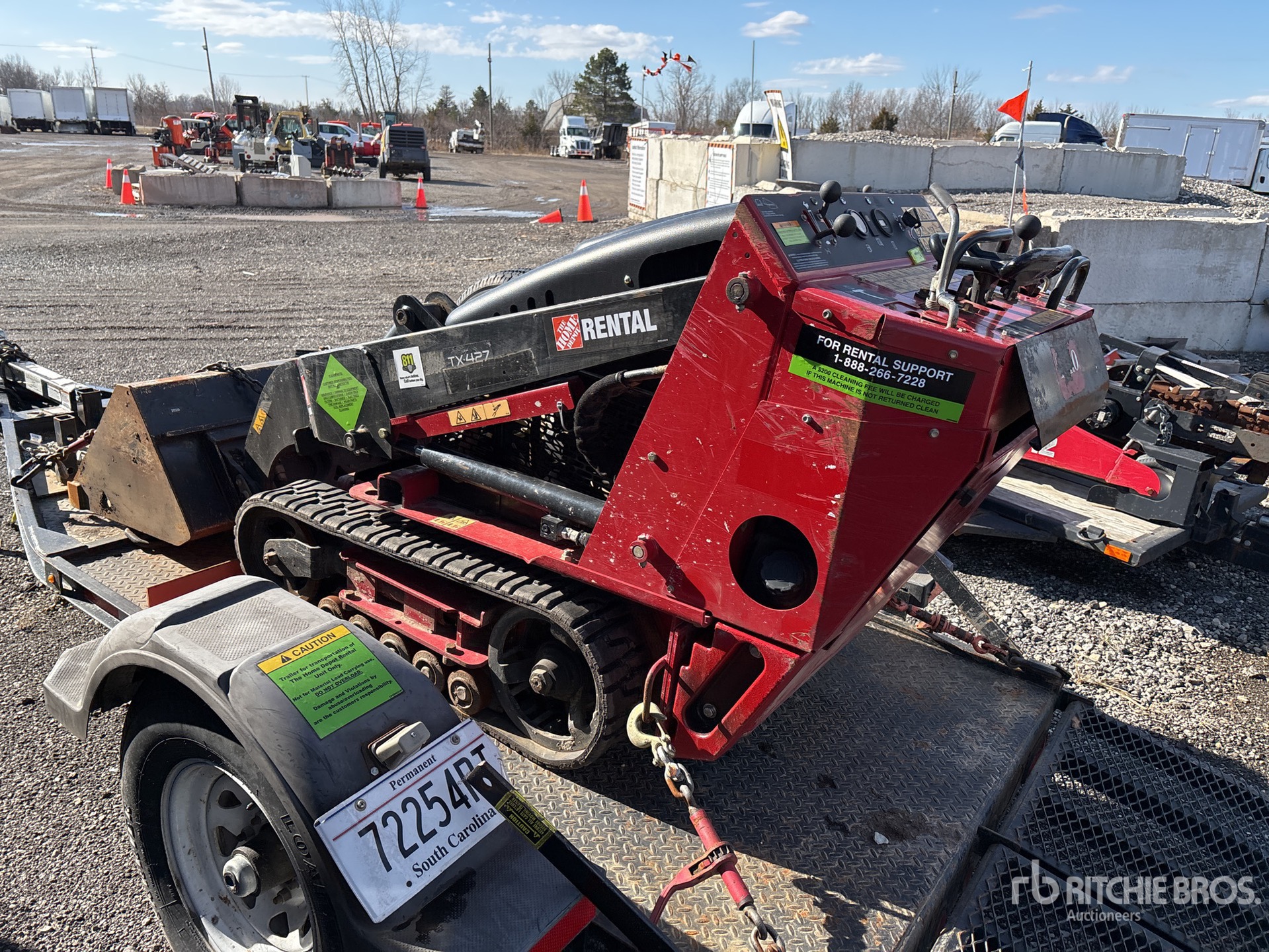 General Appearance with Picture, Left Rear Corner