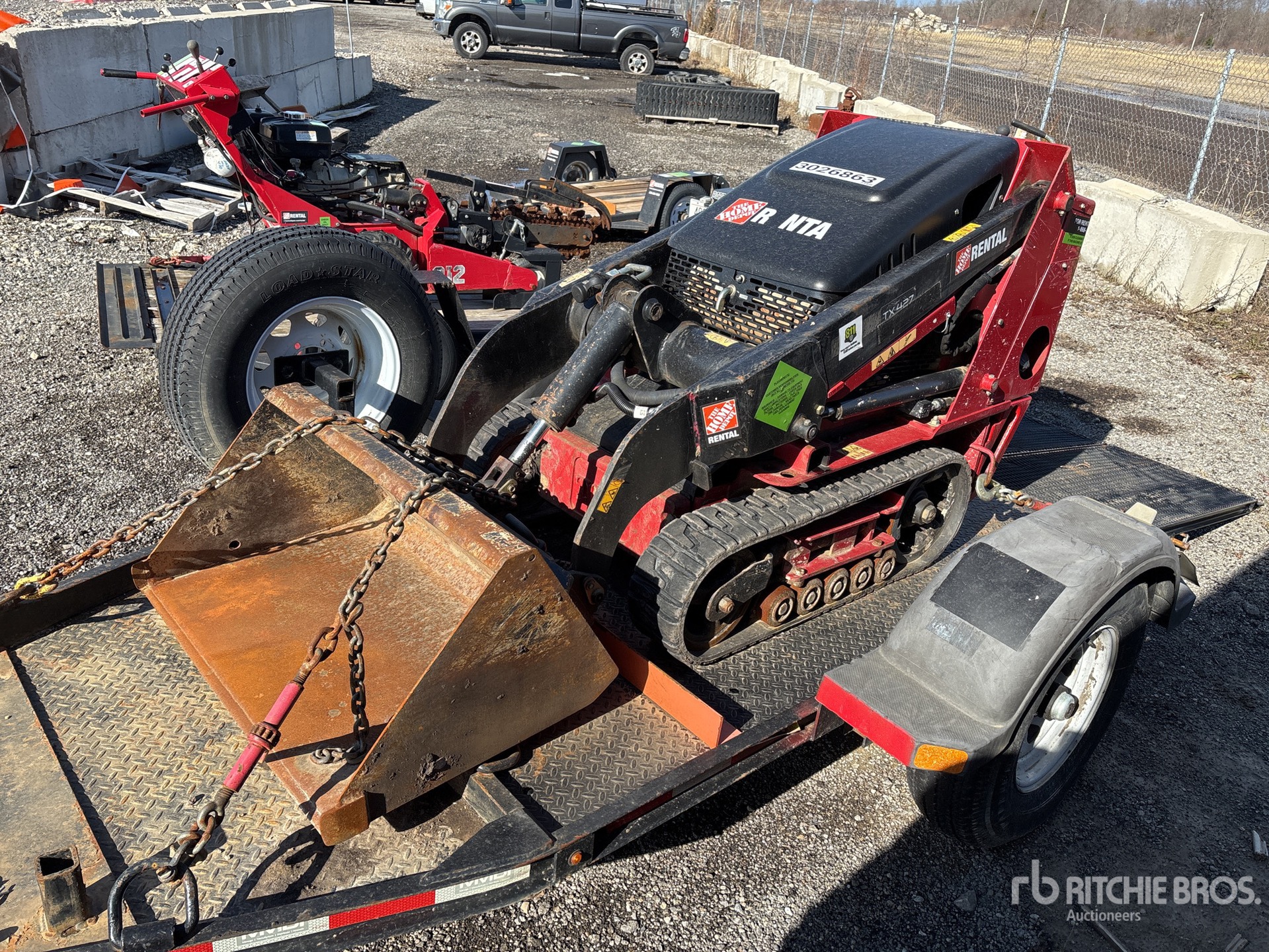 General Appearance with Picture, Left Front Corner