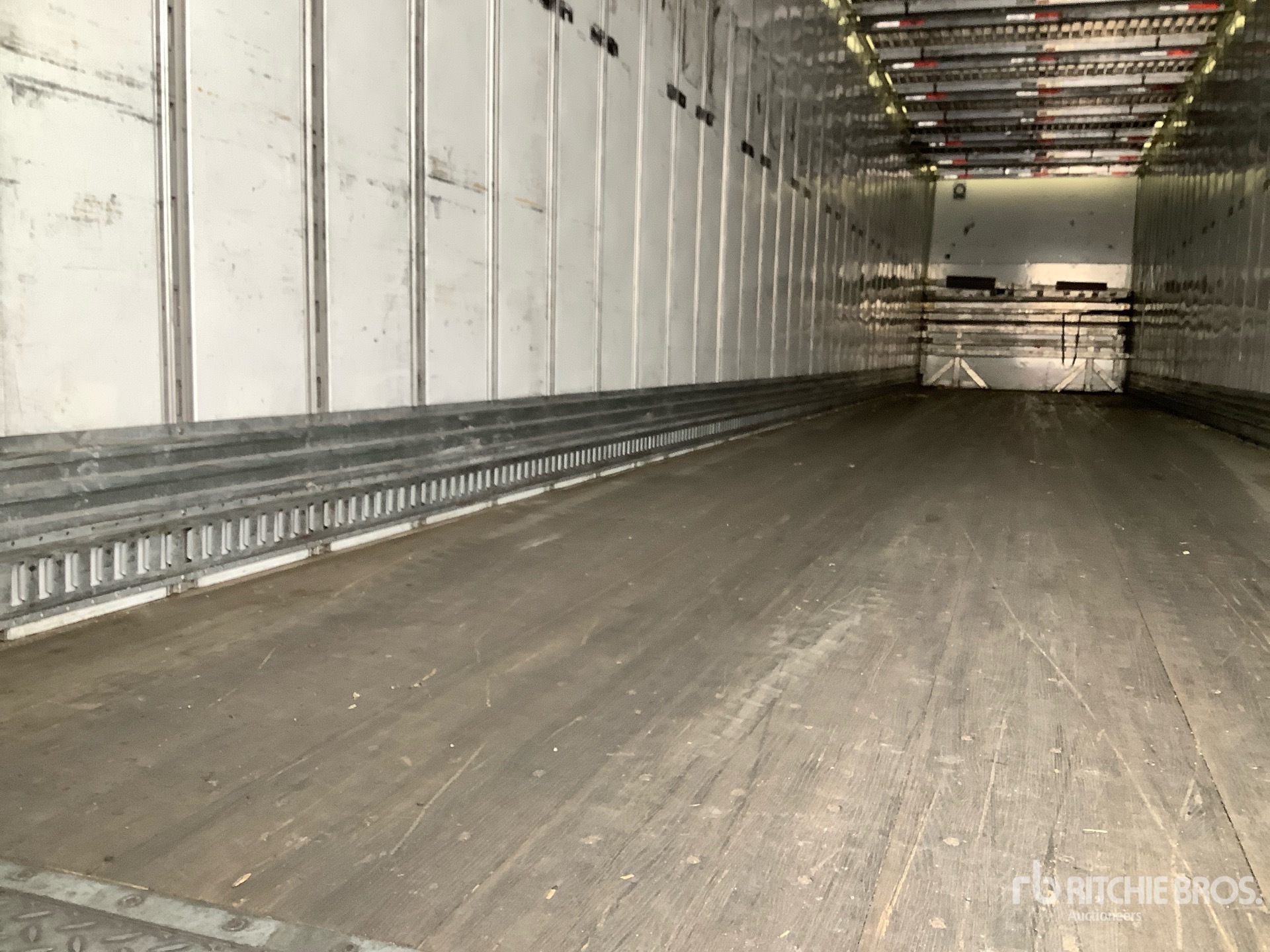 2020 Vanguard 53 ft x 102 in T/A