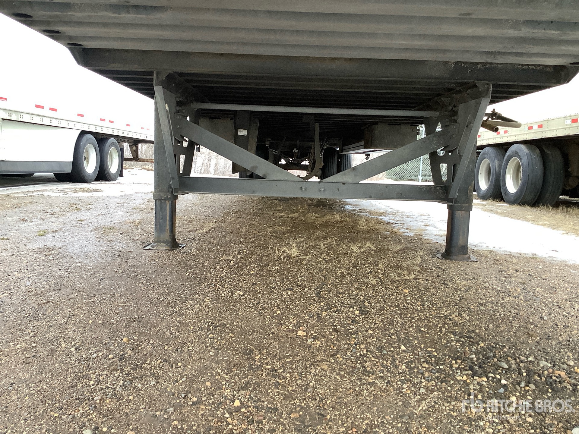 2020 Vanguard 53 ft x 102 in T/A