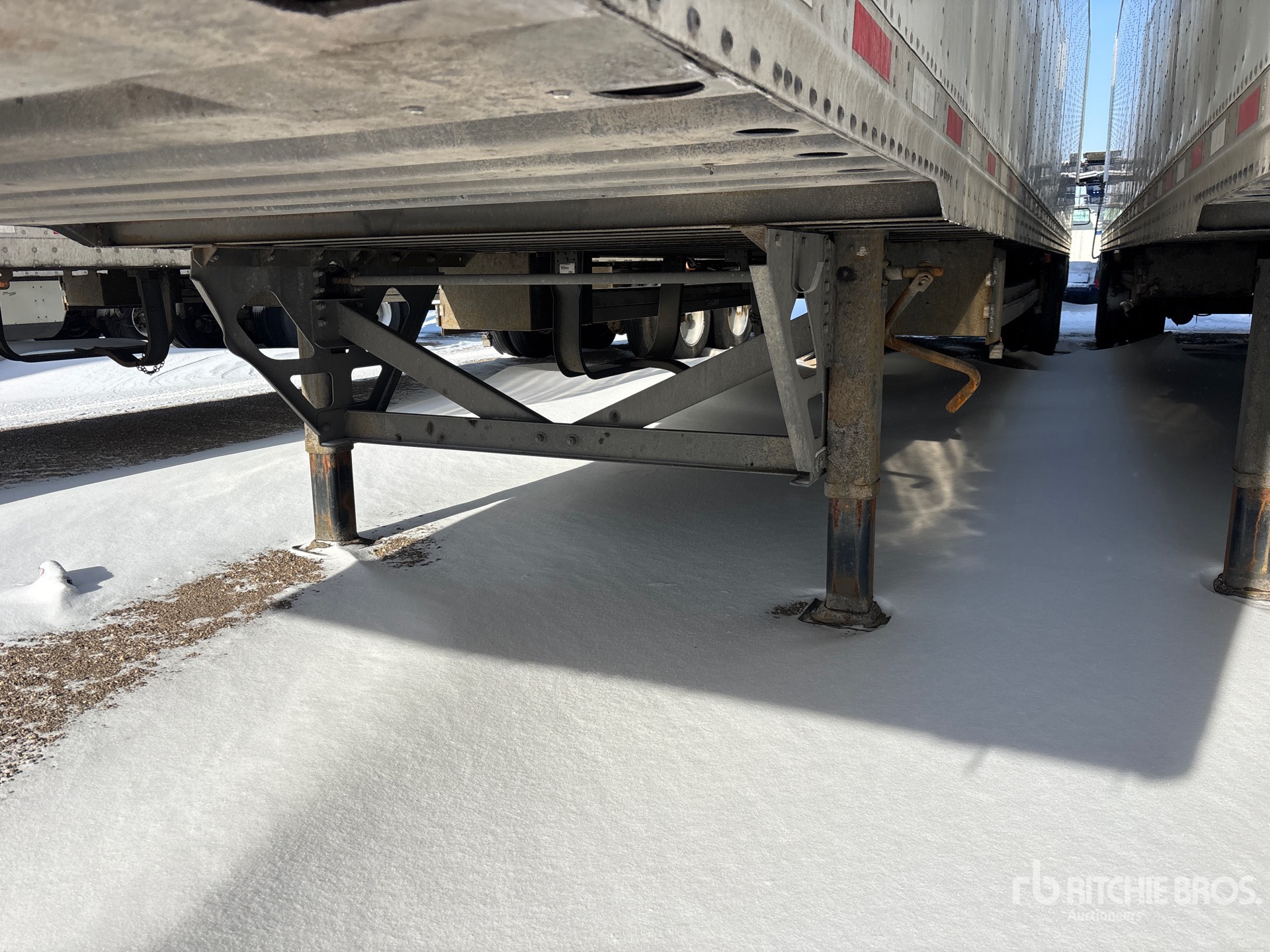 2020 Vanguard 53 ft x 102 in T/A