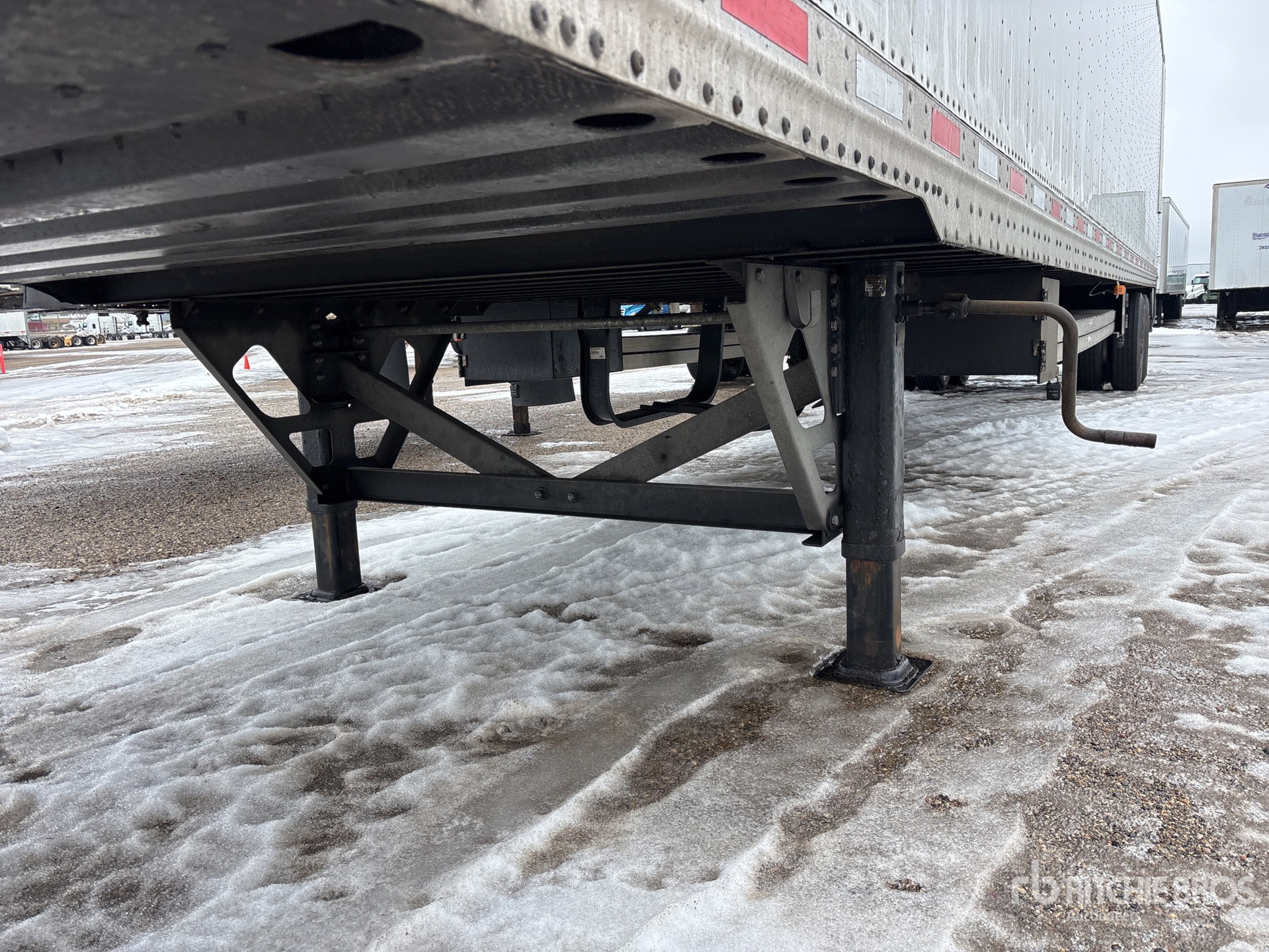 2020 Vanguard 53 ft x 102 in T/A