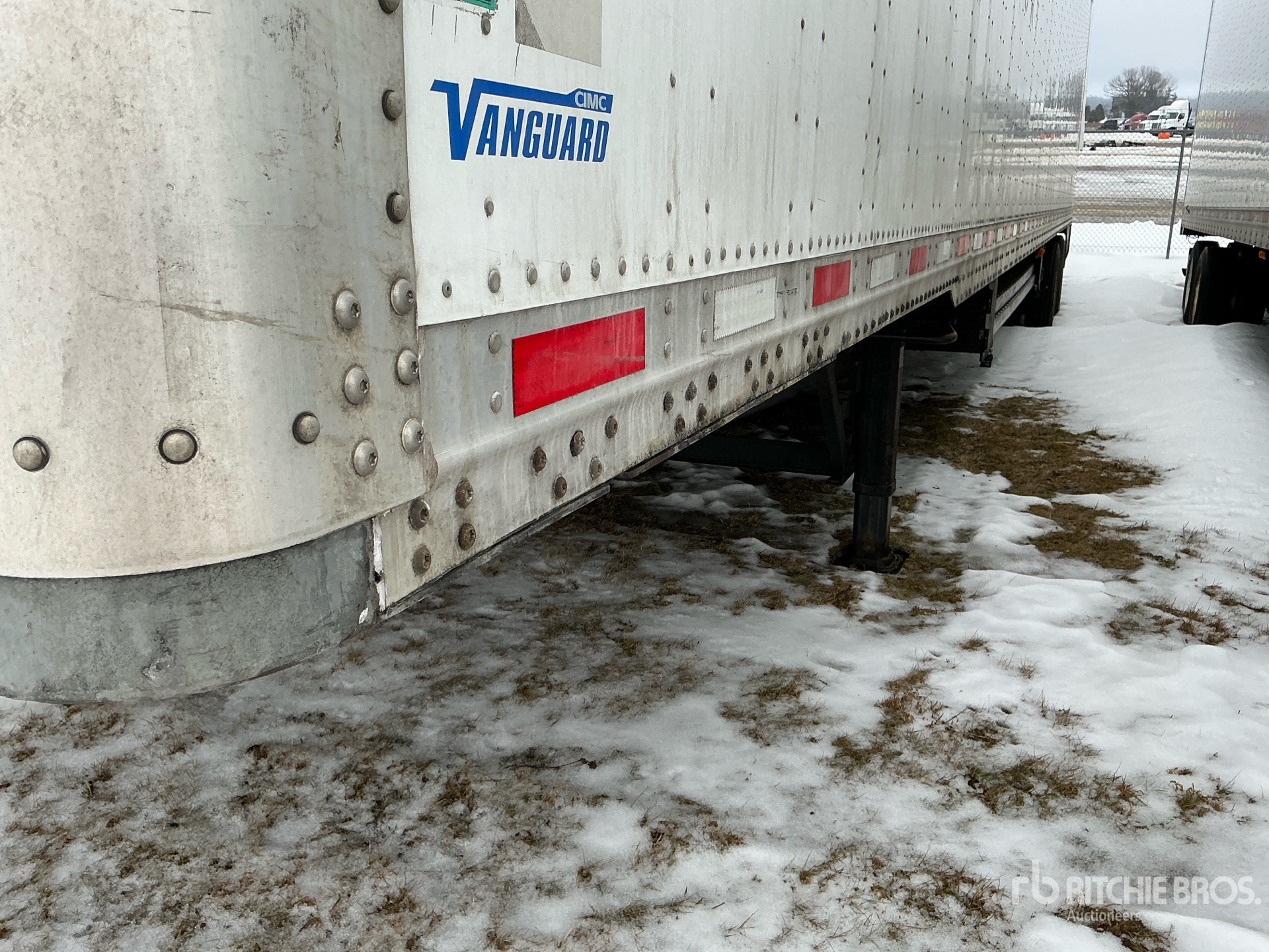 2021 Vanguard 53 ft x 102 in T/A