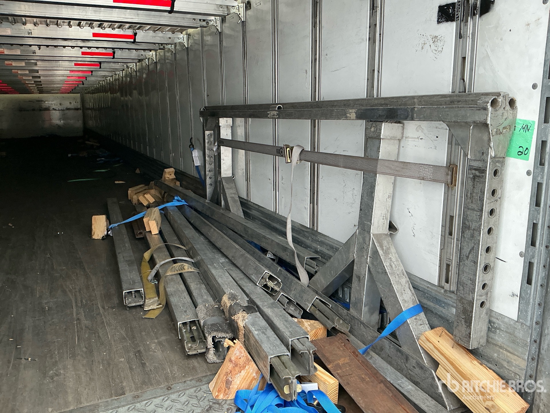 2021 Vanguard 53 ft x 102 in T/A
