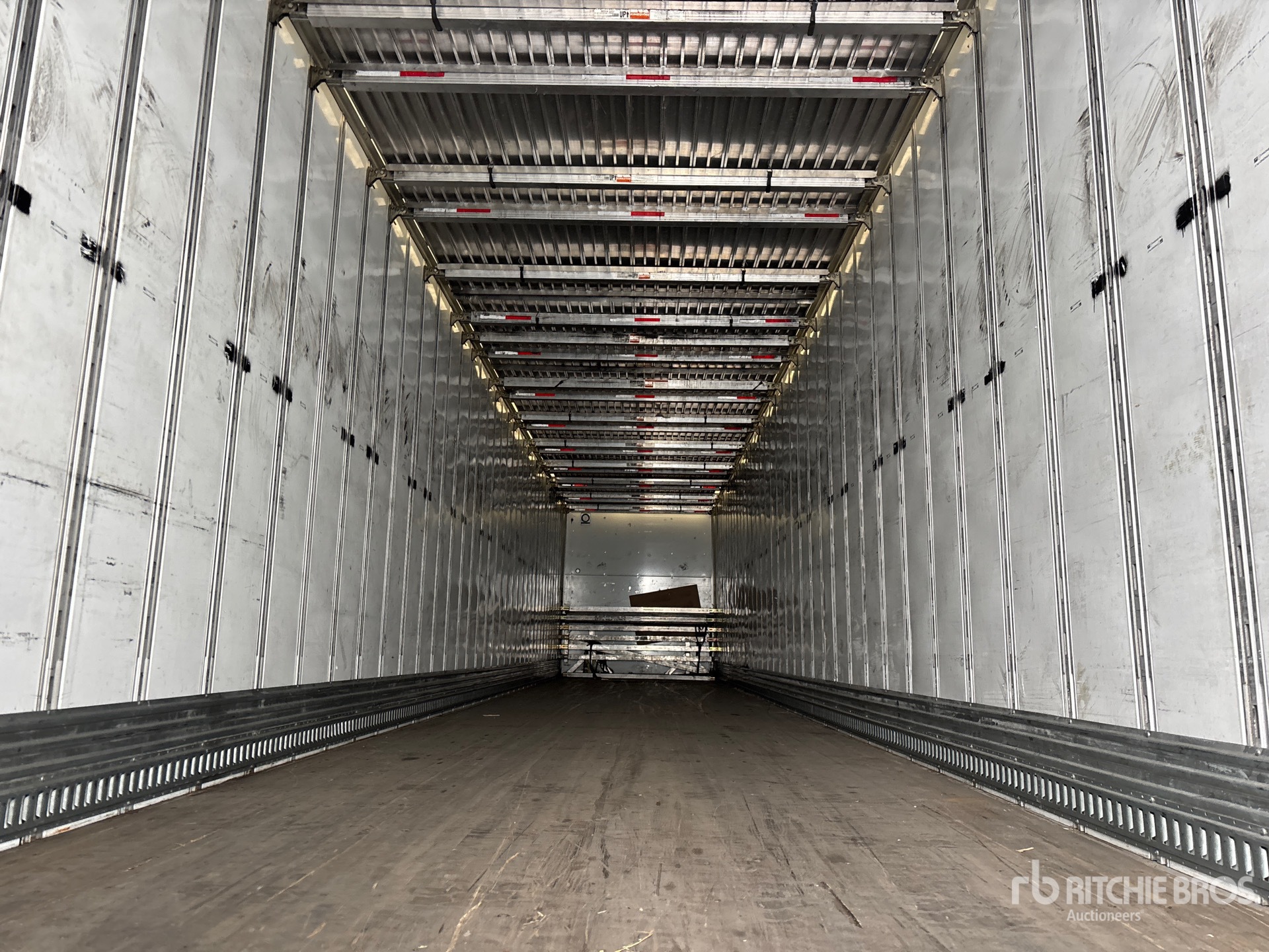 2021 Vanguard 53 ft x 102 in T/A