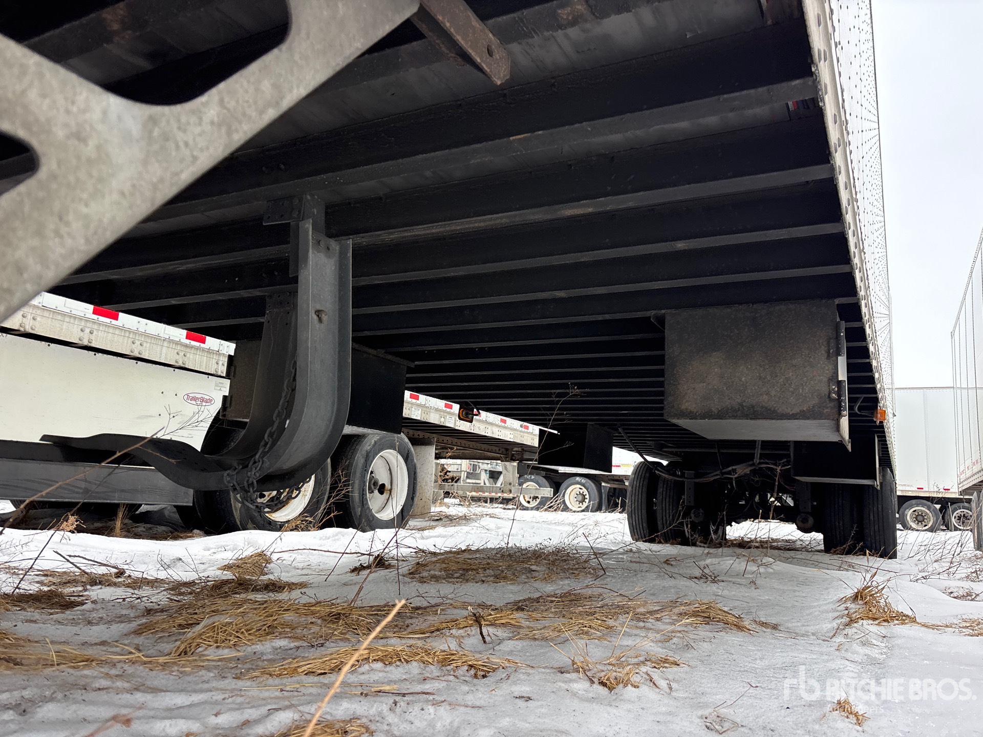 2021 Vanguard 53 ft x 102 in T/A