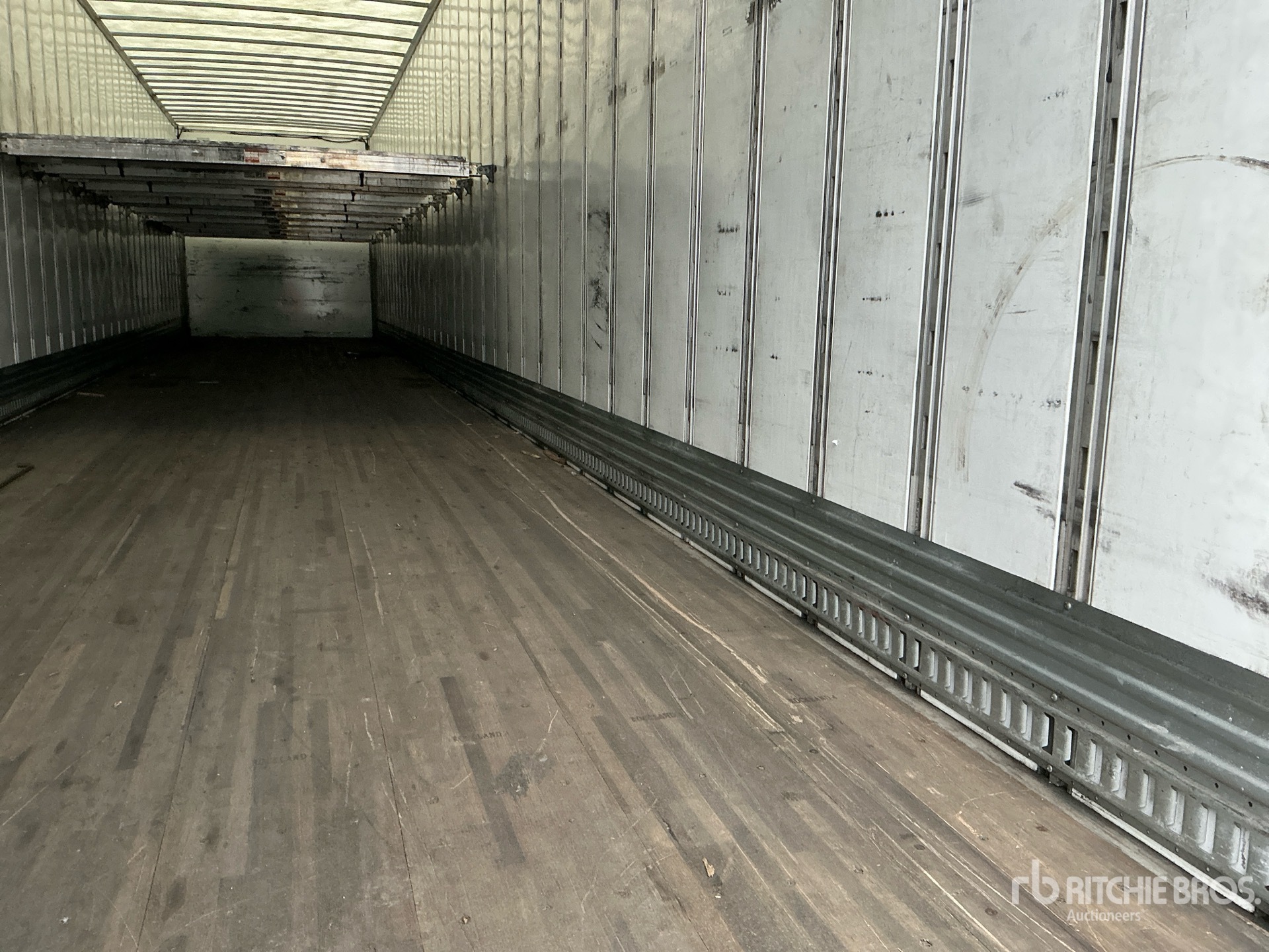 2023 Vanguard 53 ft x 102 in T/A