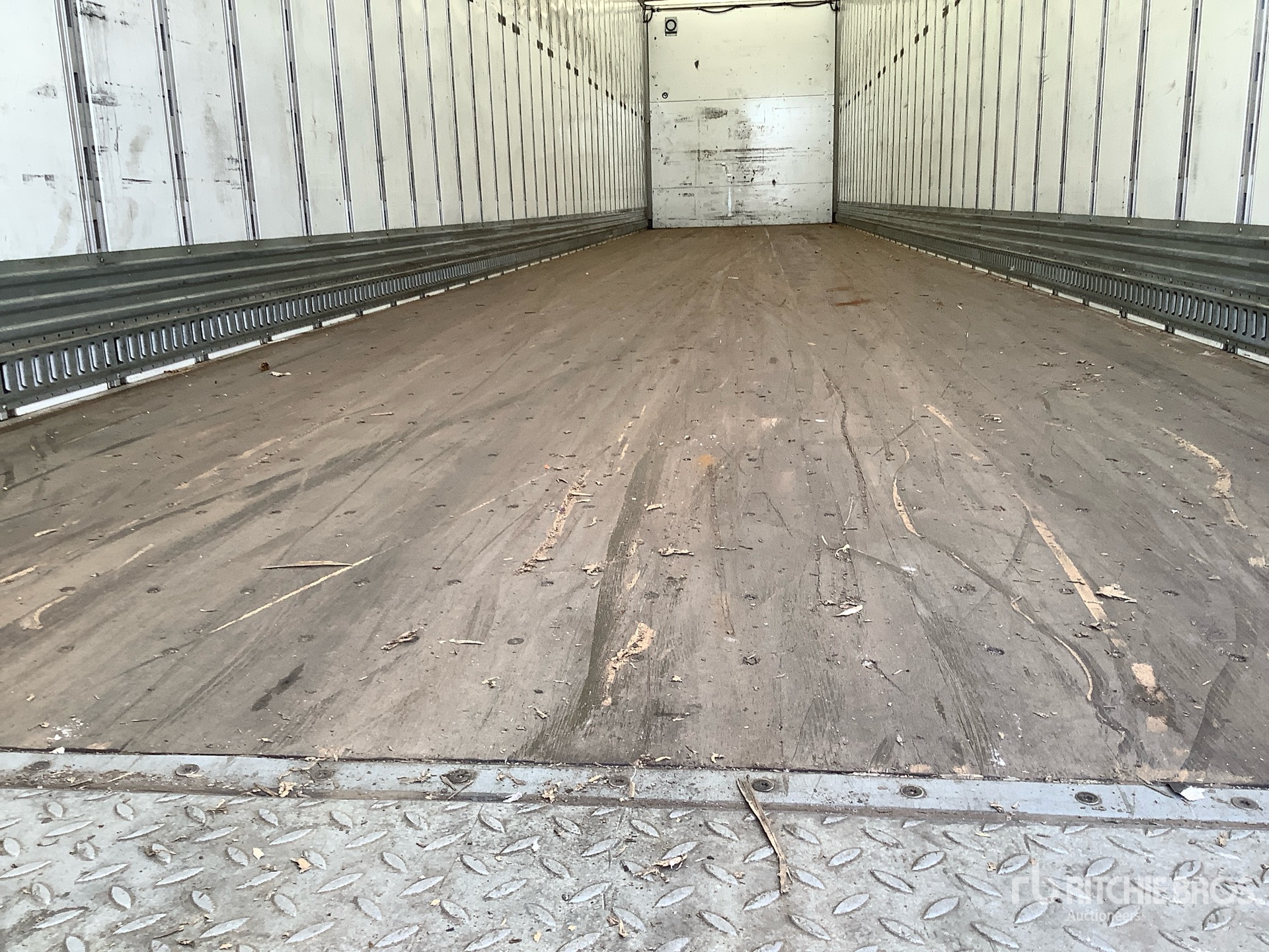 2023 Vanguard 53 ft x 102 in T/A