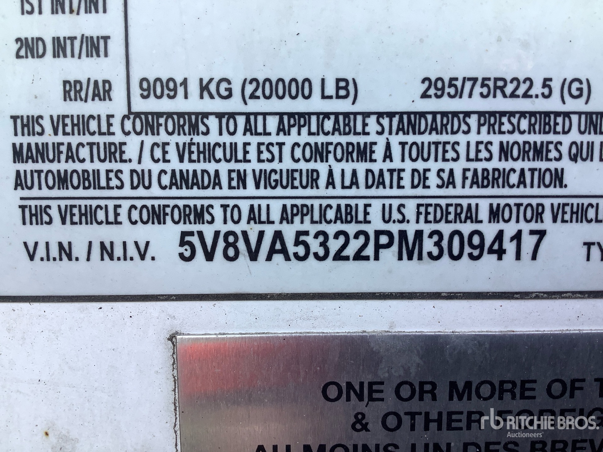 2023 Vanguard 53 ft x 102 in T/A