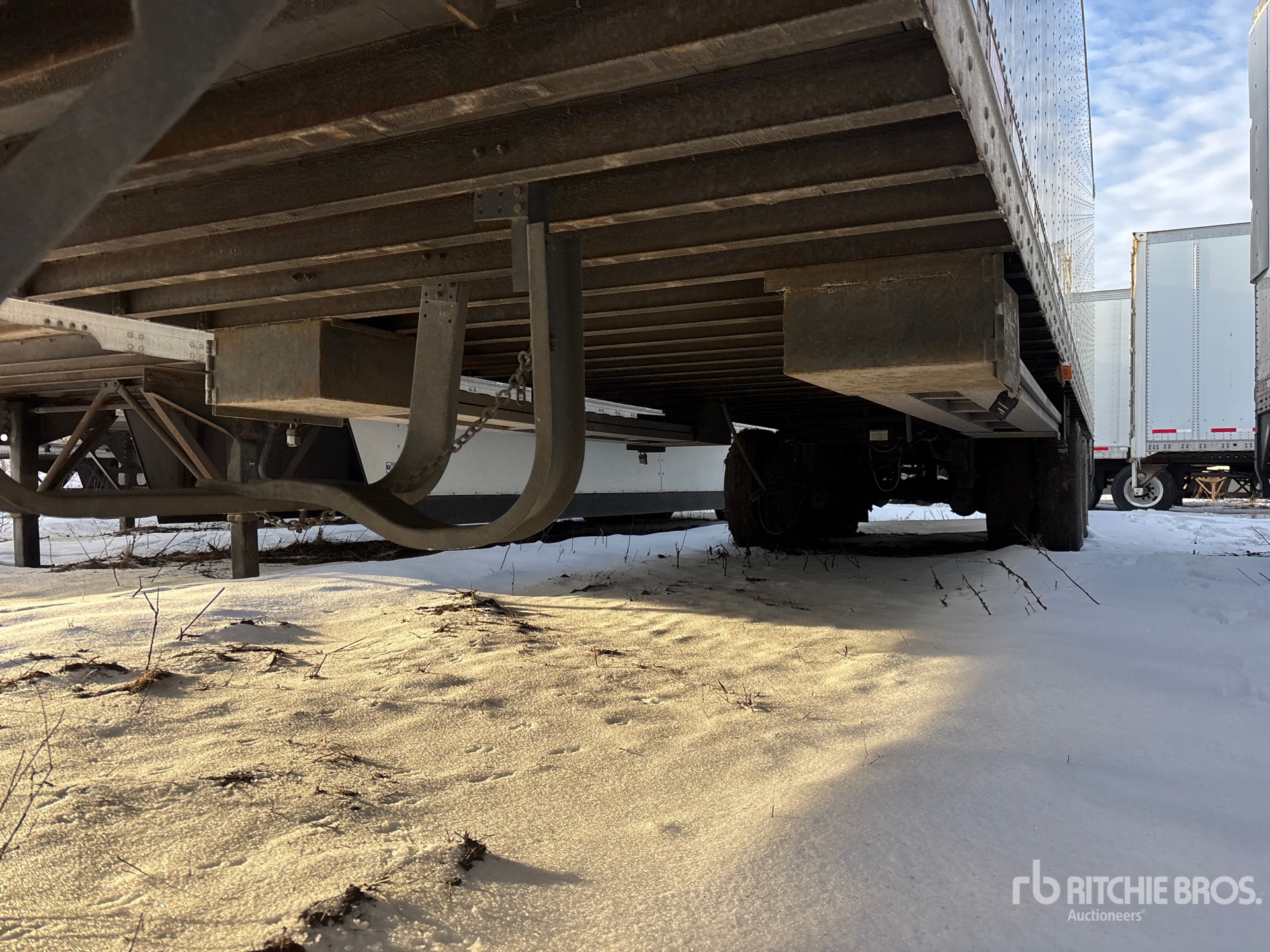 2023 Vanguard 53 ft x 102 in T/A