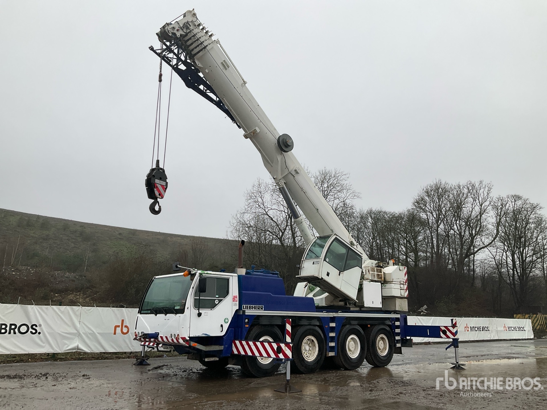 General Appearance with Featured Photo