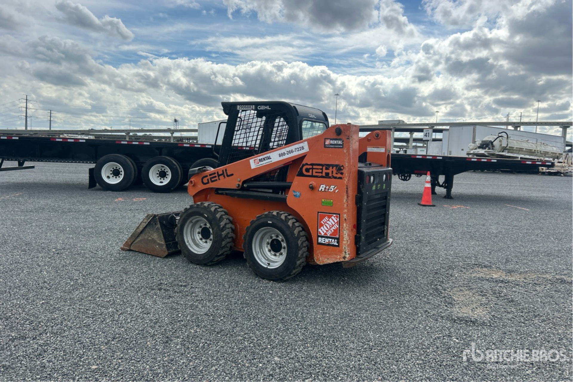 General Appearance with Picture, Left Rear Corner