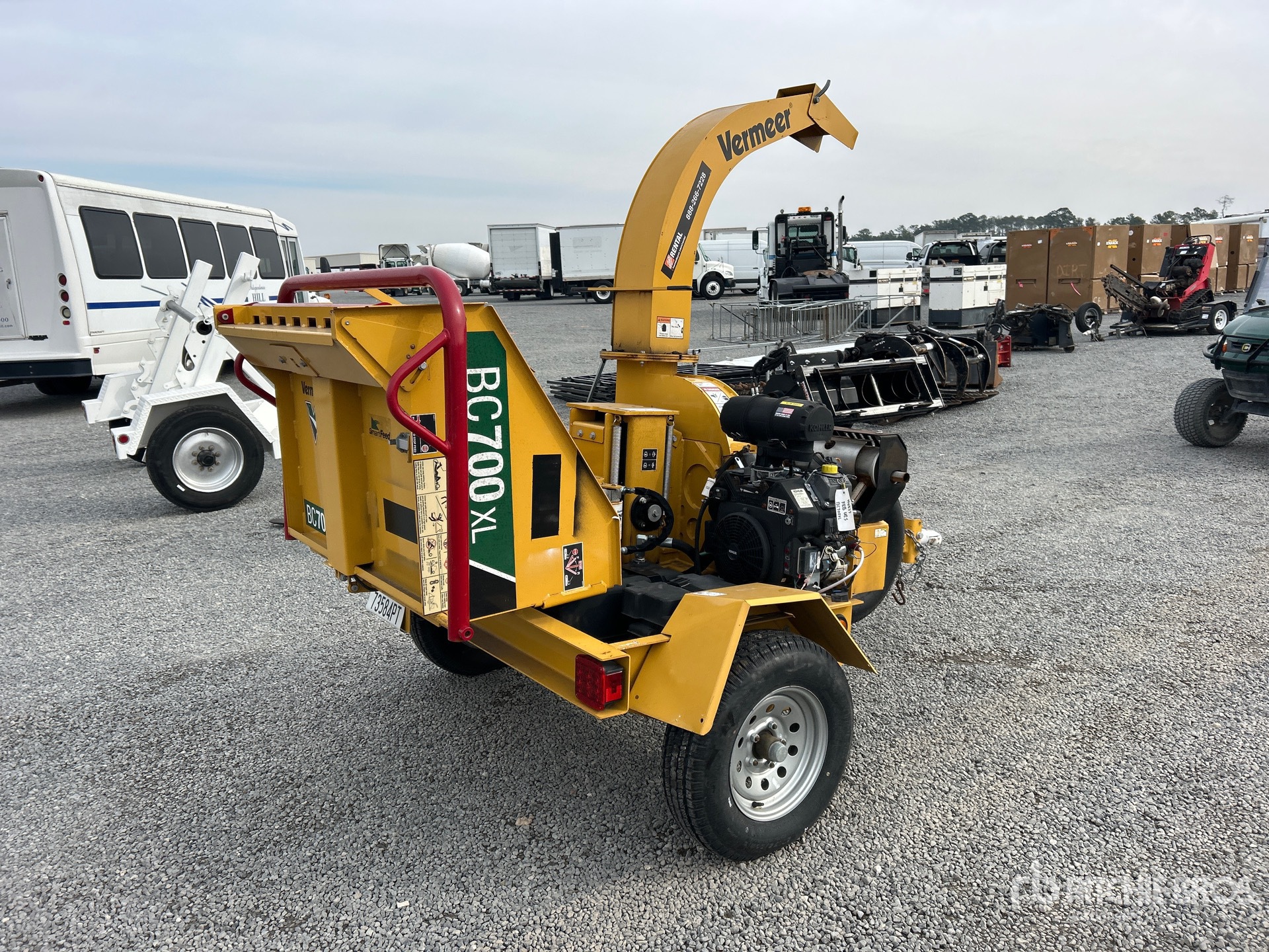 General Appearance with Picture, Right Rear Corner