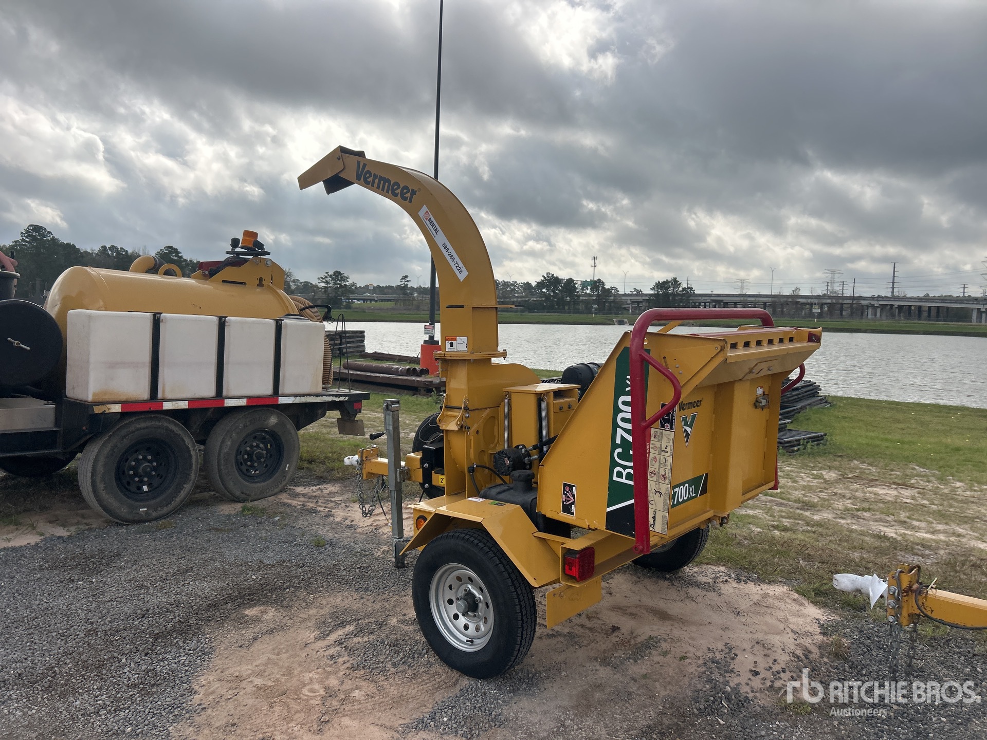 General Appearance with Imagen: esquina trasera izquierda