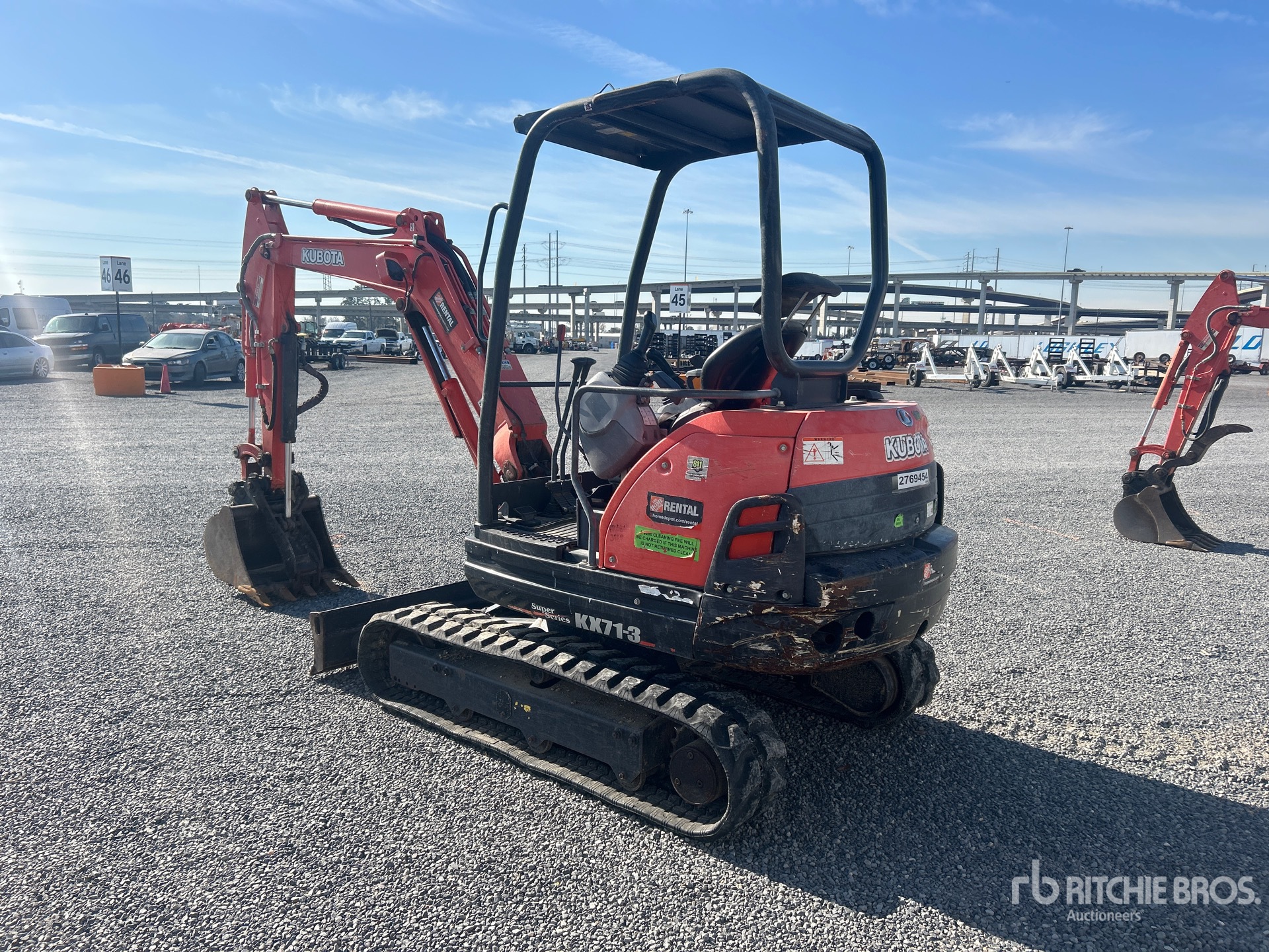 General Appearance with Picture, Left Rear Corner