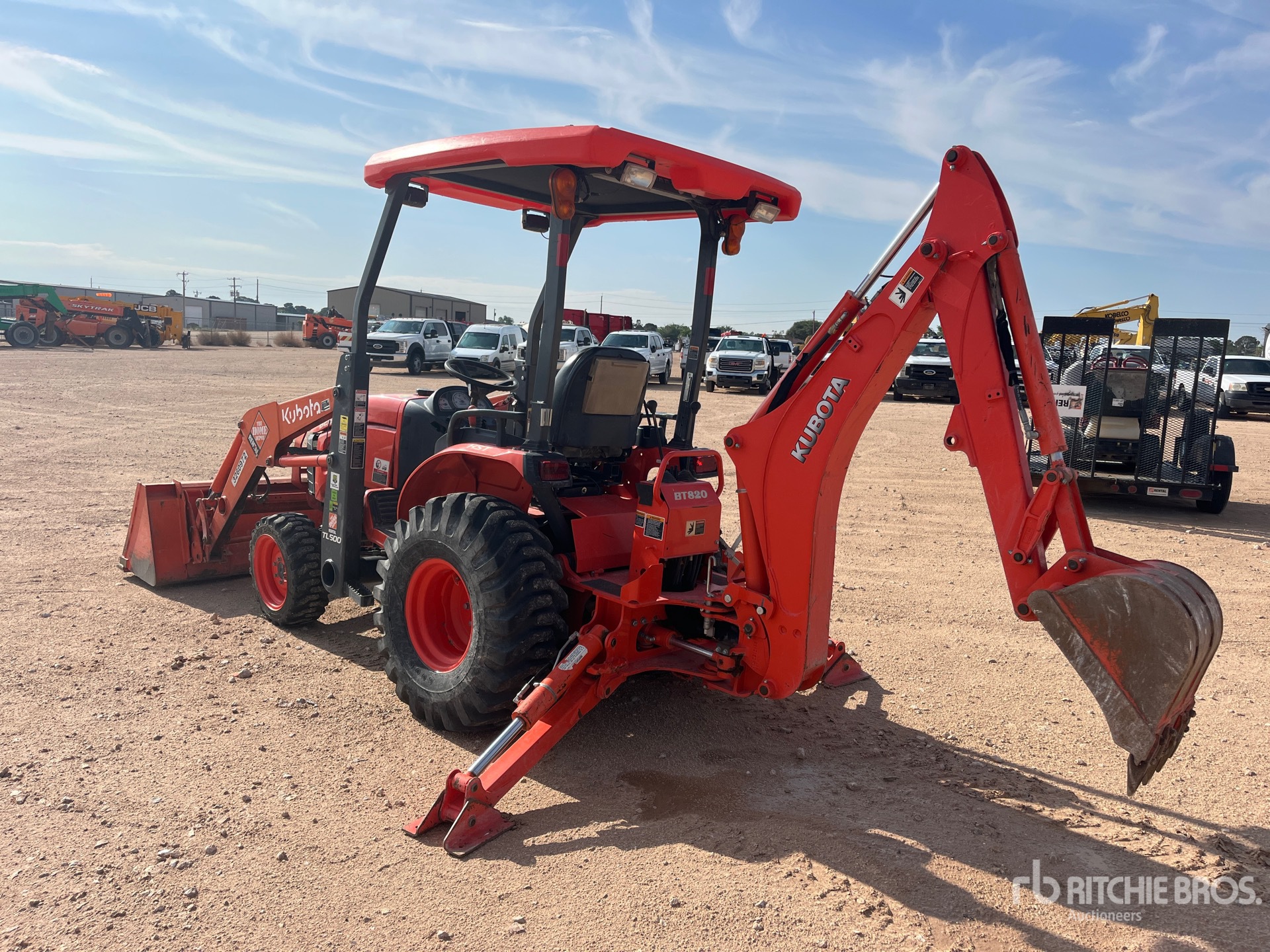 General Appearance with Foto, angolo posteriore sinistro