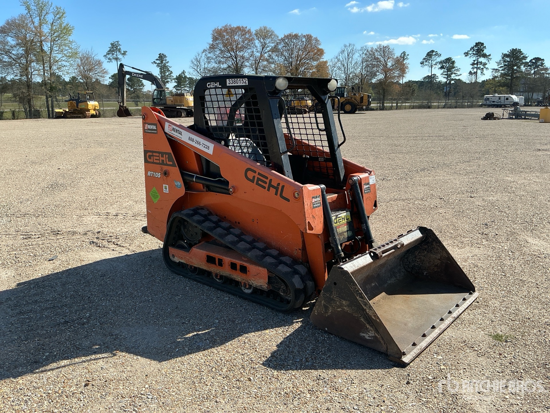 General Appearance with Picture, Right Front Corner