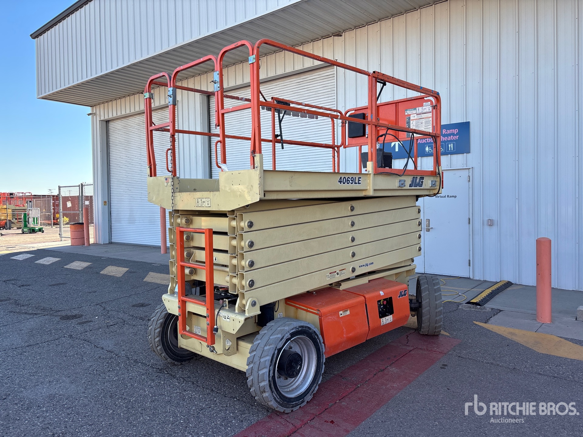 General Appearance with Picture, Right Rear Corner