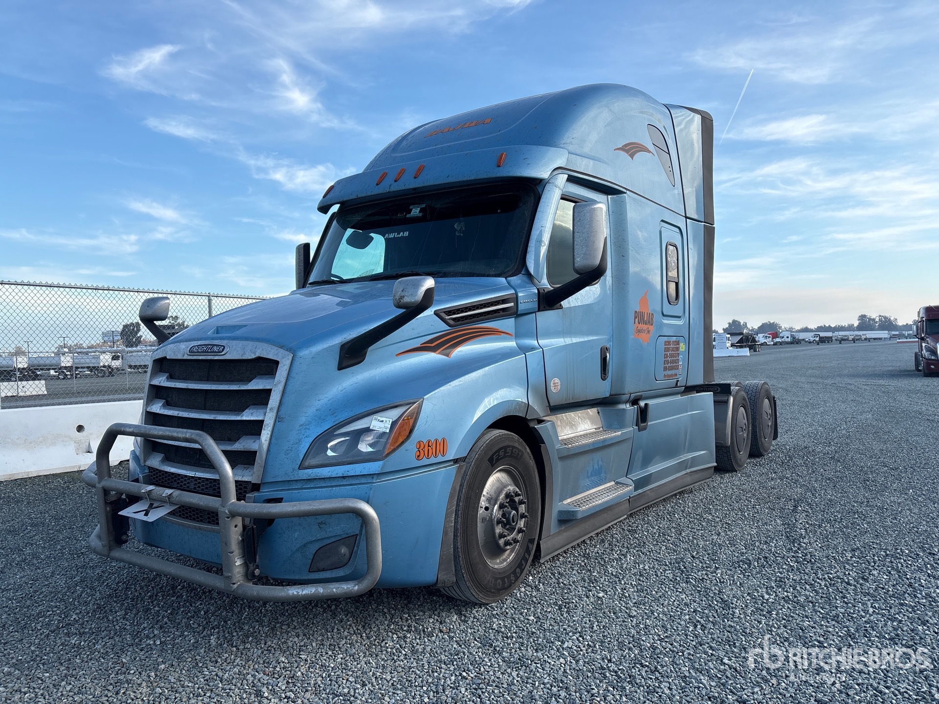 General Appearance with Picture, Left Front Corner