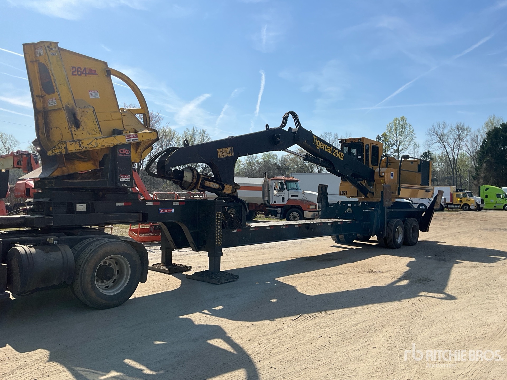 General Appearance with Bild, Ecke vorne links