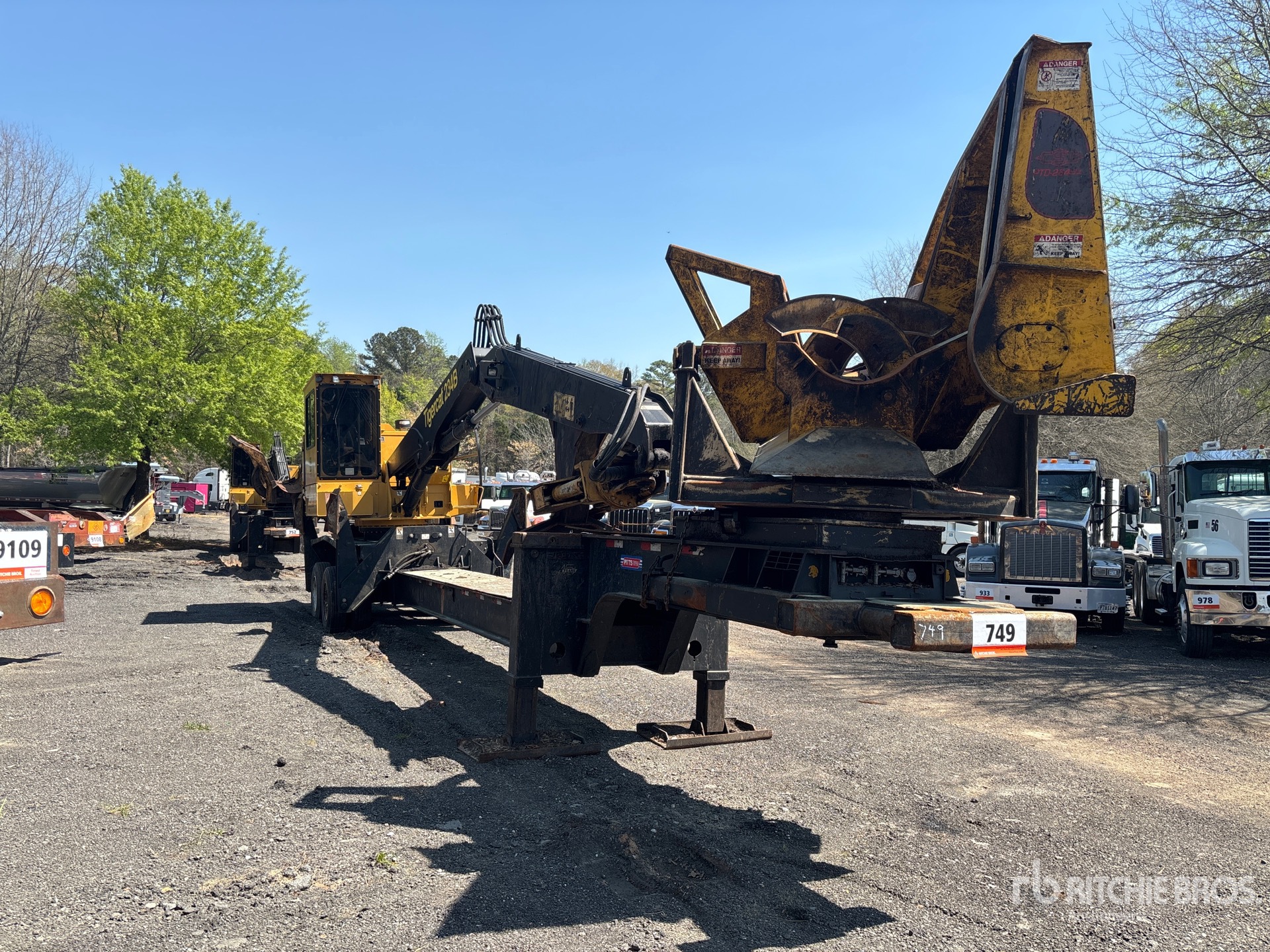 General Appearance with Bild, Ecke vorne rechts