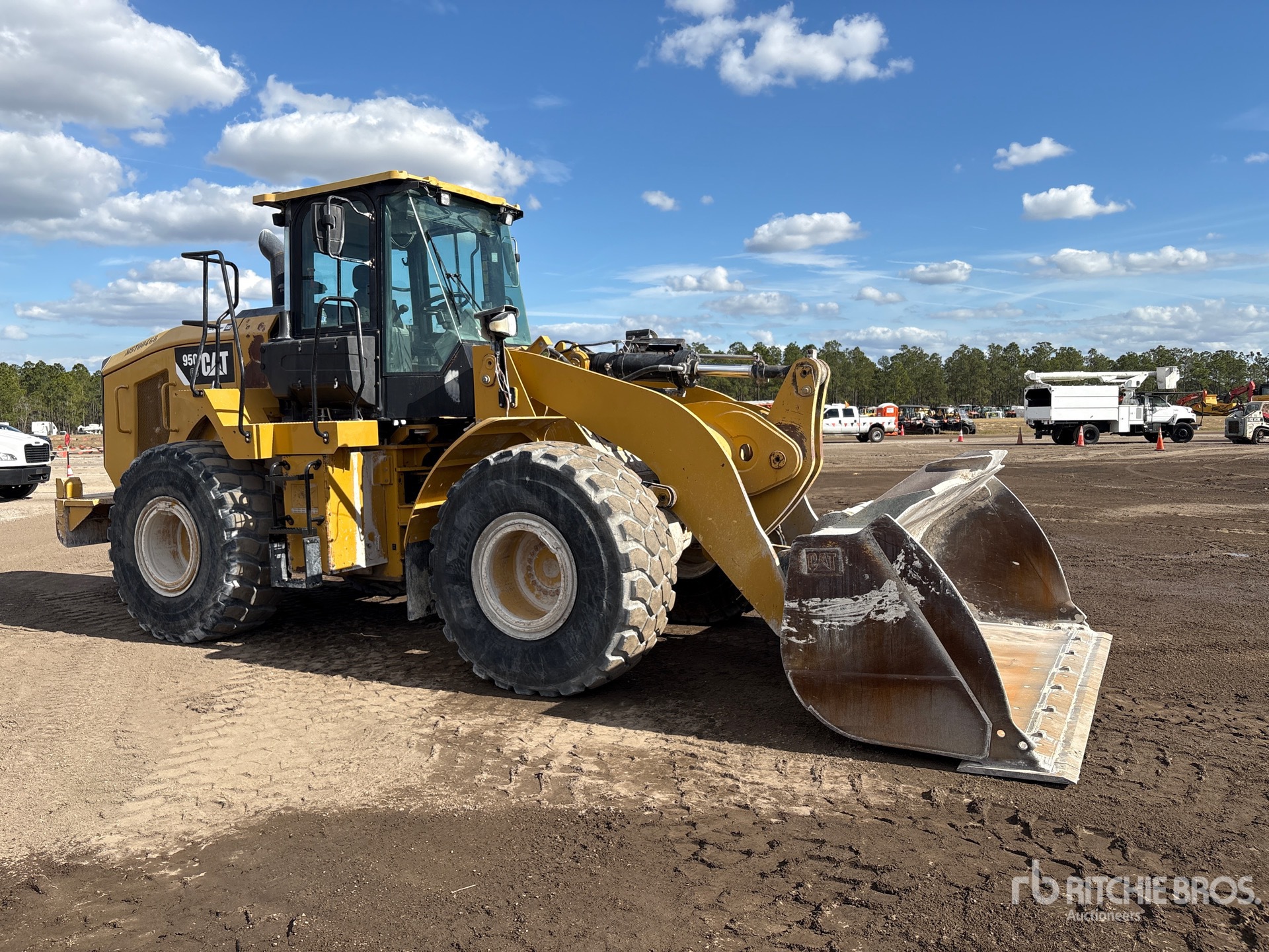 General Appearance with Foto, angolo anteriore destro