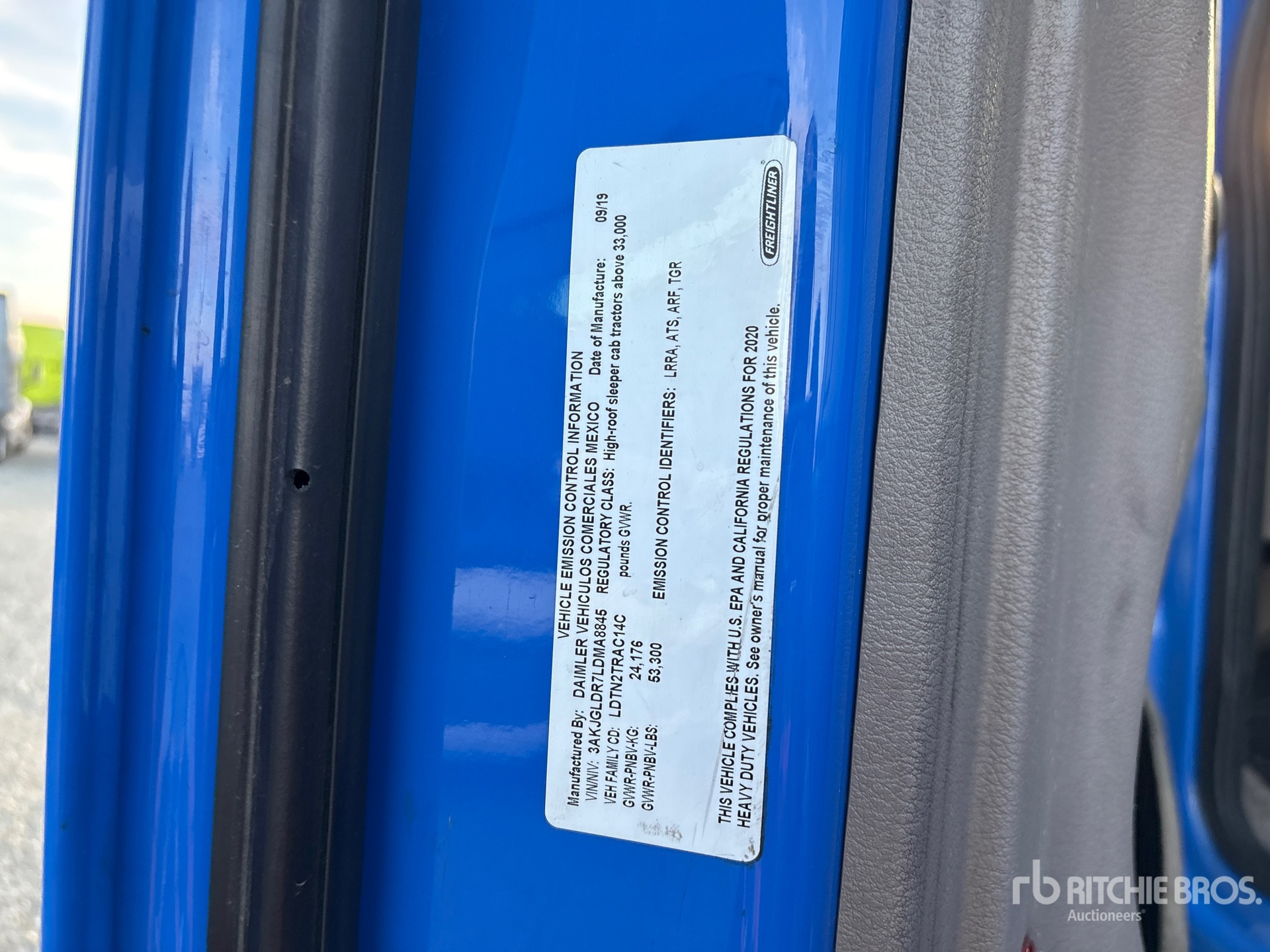 General Appearance with Numéro de série/Numéro d'identification du véhicule automobile