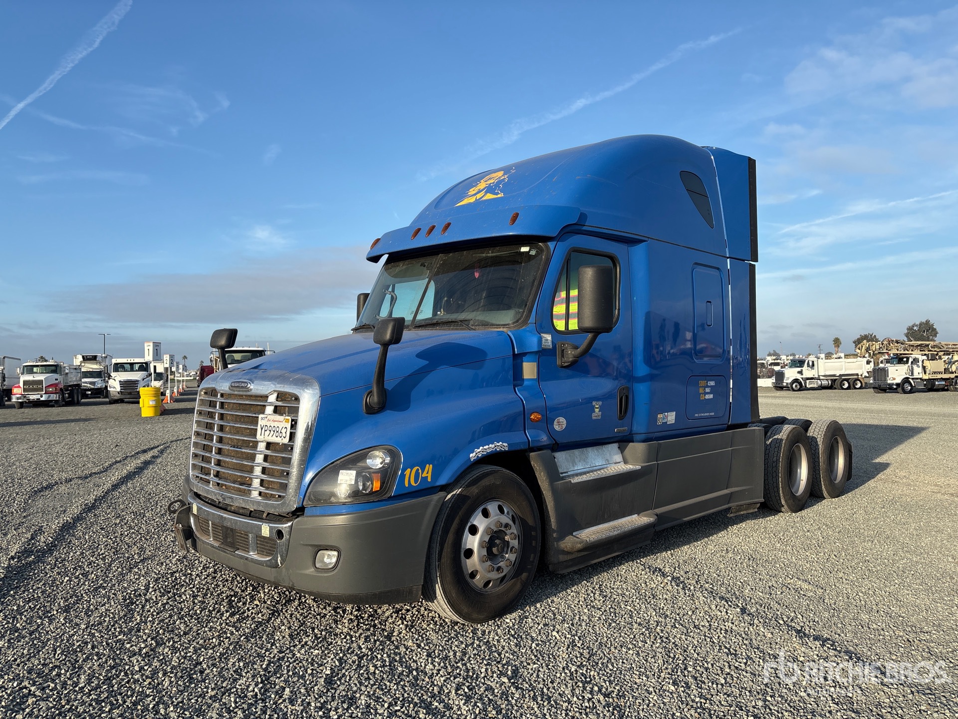 General Appearance with Image, coin avant gauche