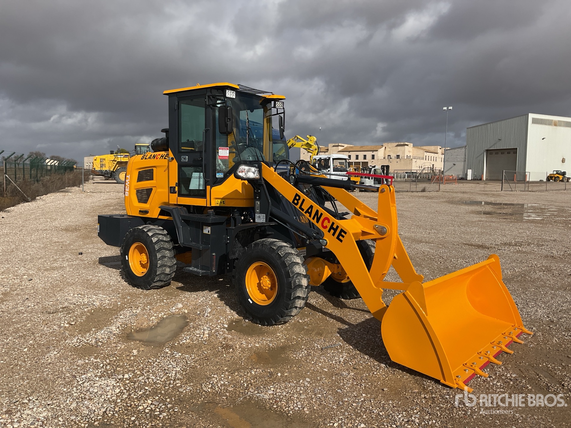 General Appearance with Picture, Right Front Corner