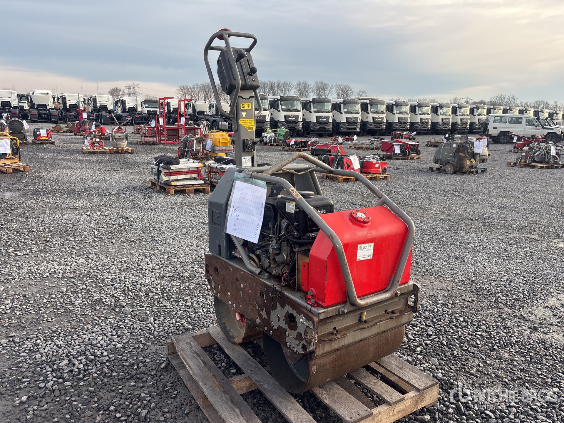 General Appearance with Image, coin avant droit