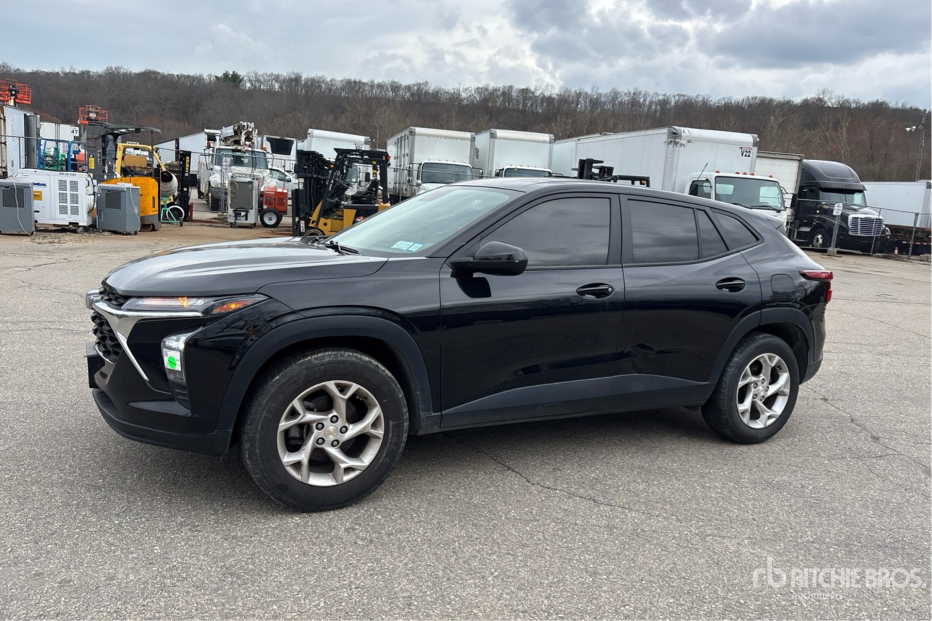 General Appearance with Foto, angolo anteriore sinistro