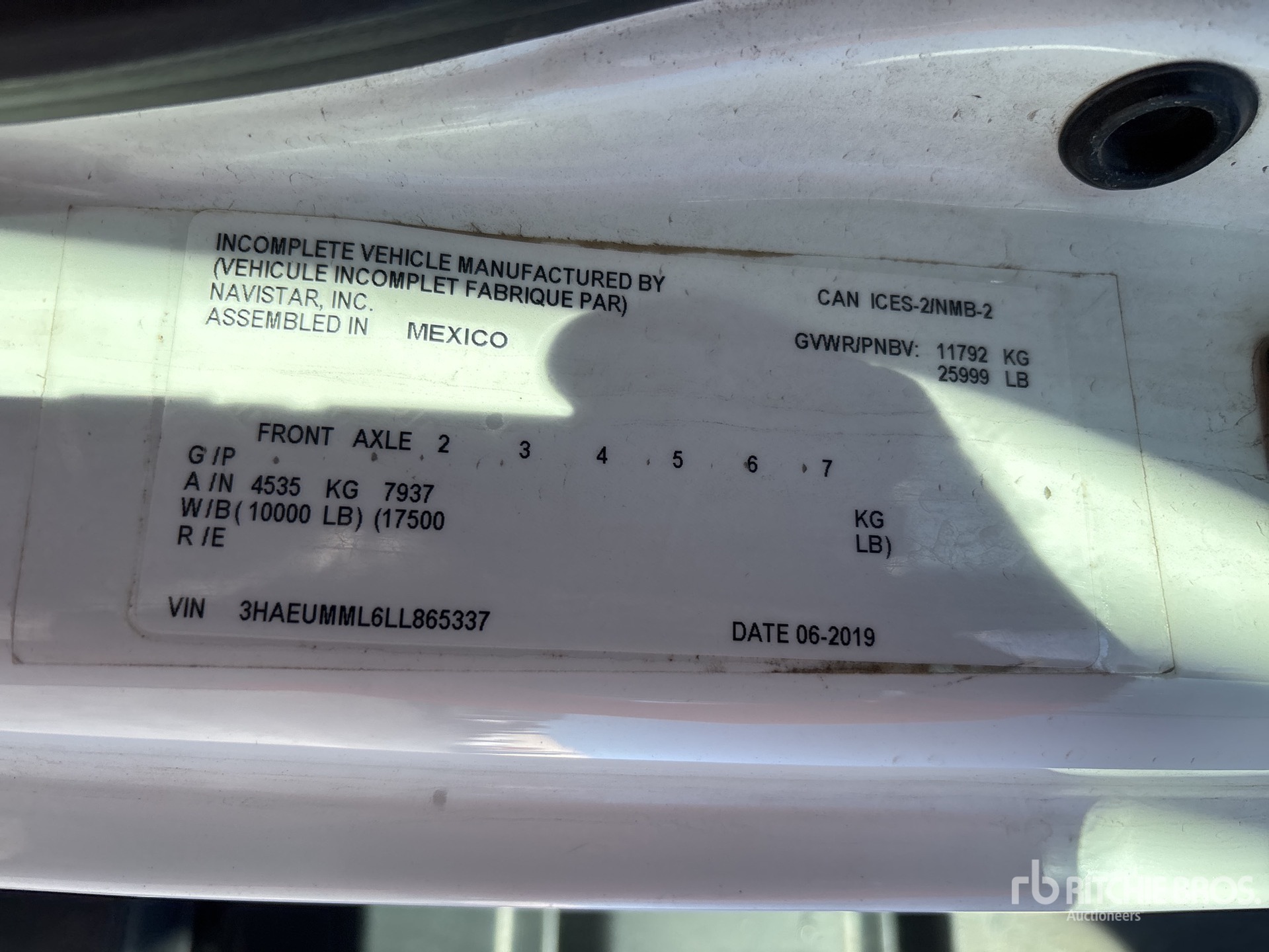 General Appearance with Serial Number / VIN