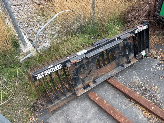75 in Skid Steer Skeleton Bucket