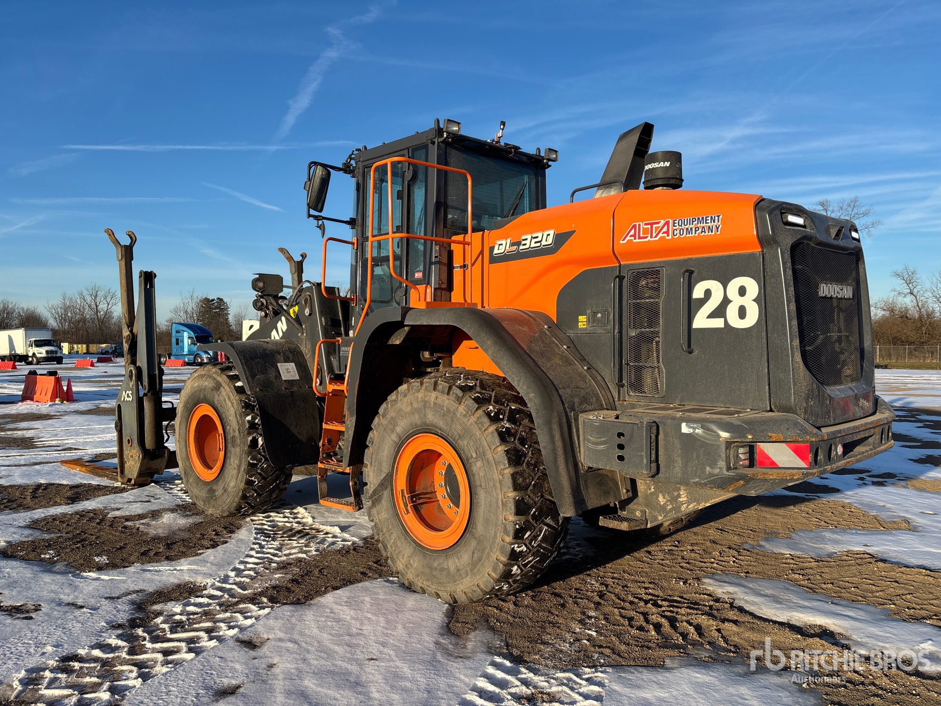 General Appearance with Imagen: esquina trasera izquierda