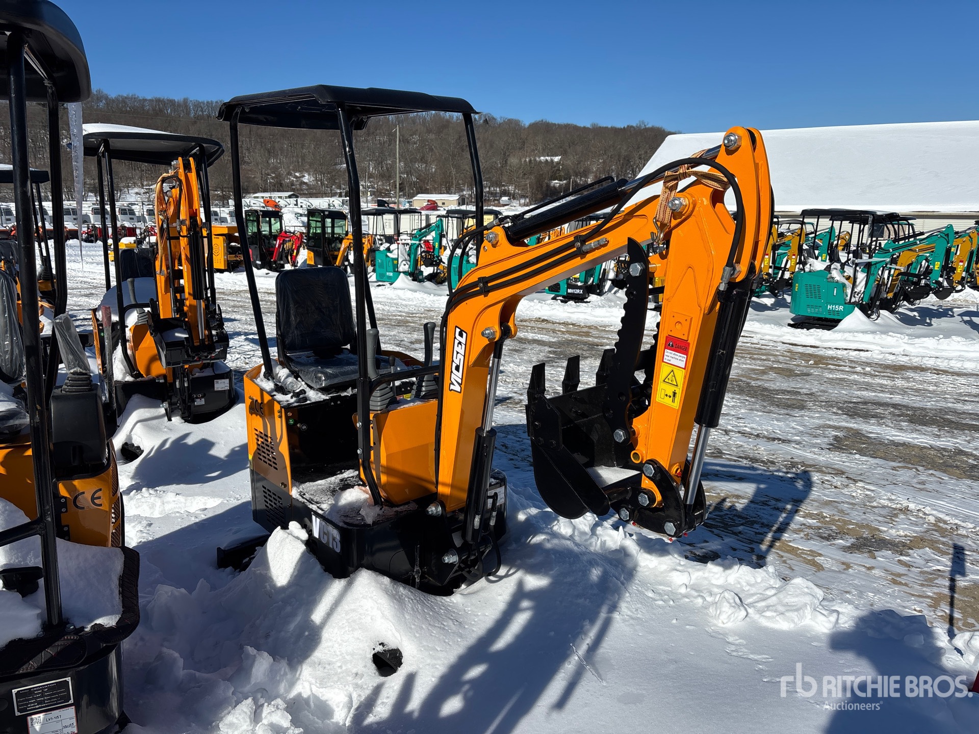 General Appearance with Picture, Right Front Corner