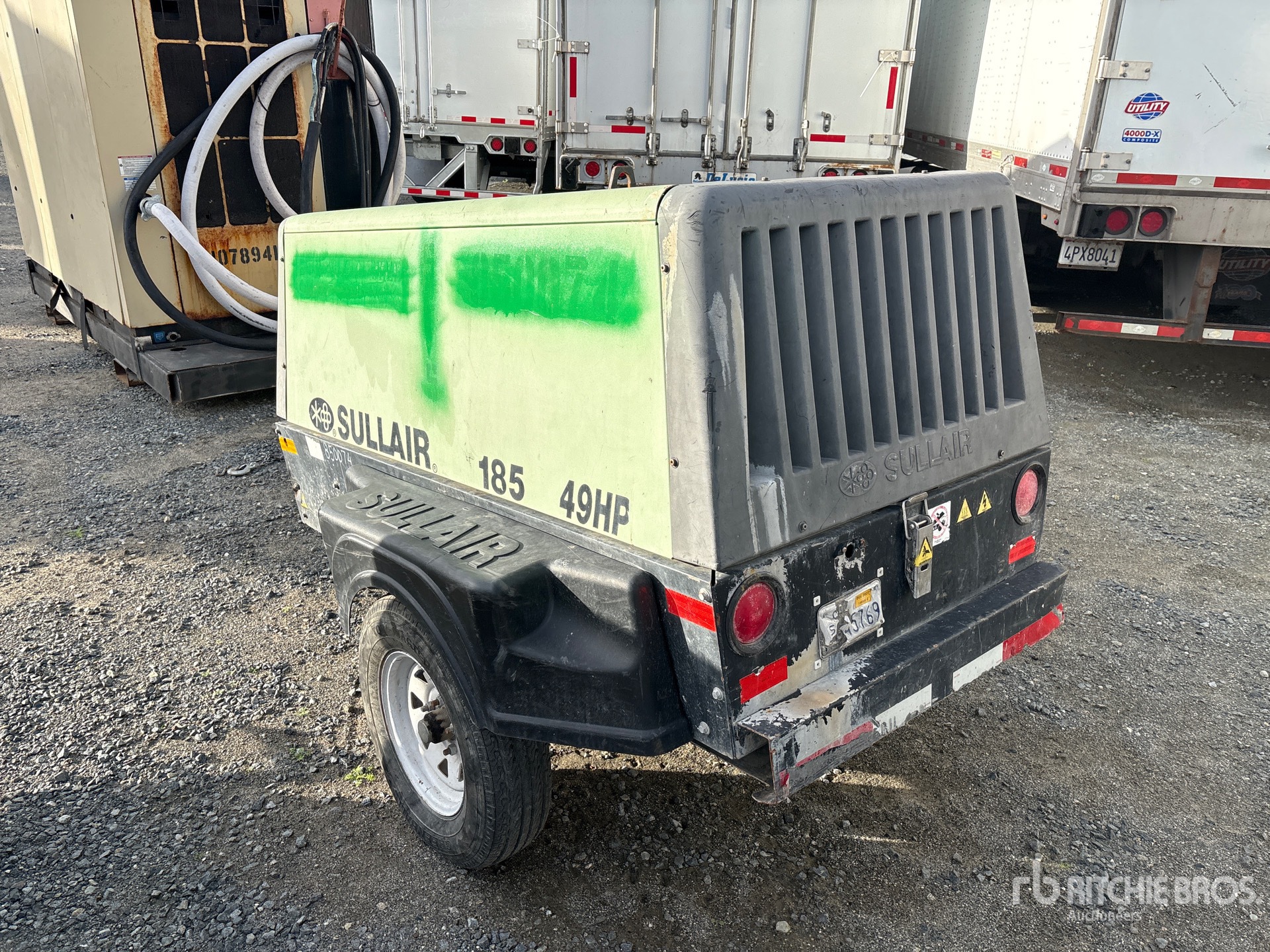 General Appearance with Bild, Ecke hinten links