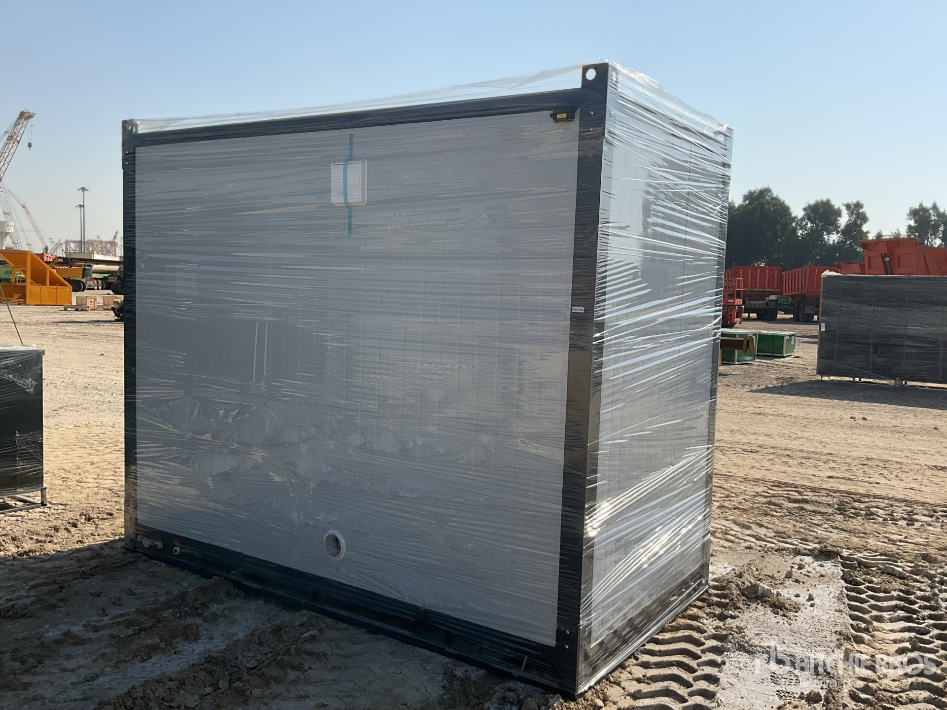 Aspect général with Image, coin arrière droit