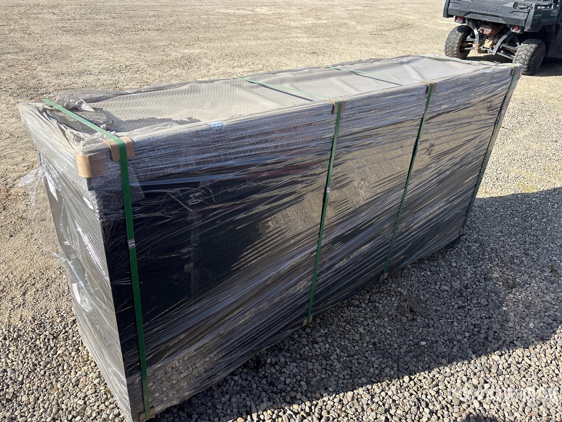 General Appearance with Foto, angolo posteriore sinistro