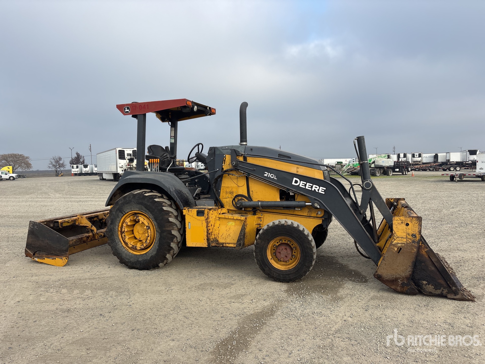 General Appearance with Bild, Ecke vorne rechts